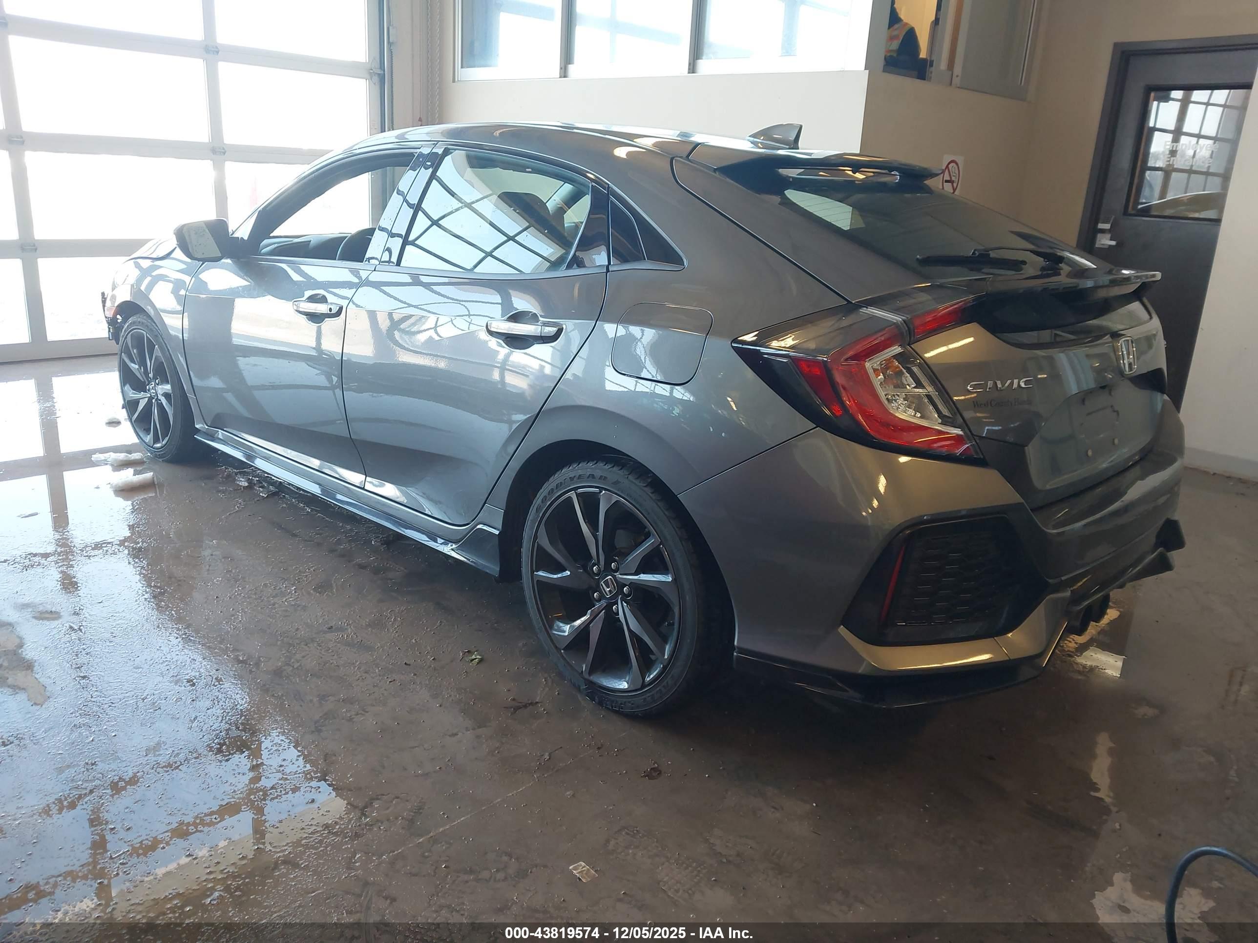 HONDA CIVIC image 3