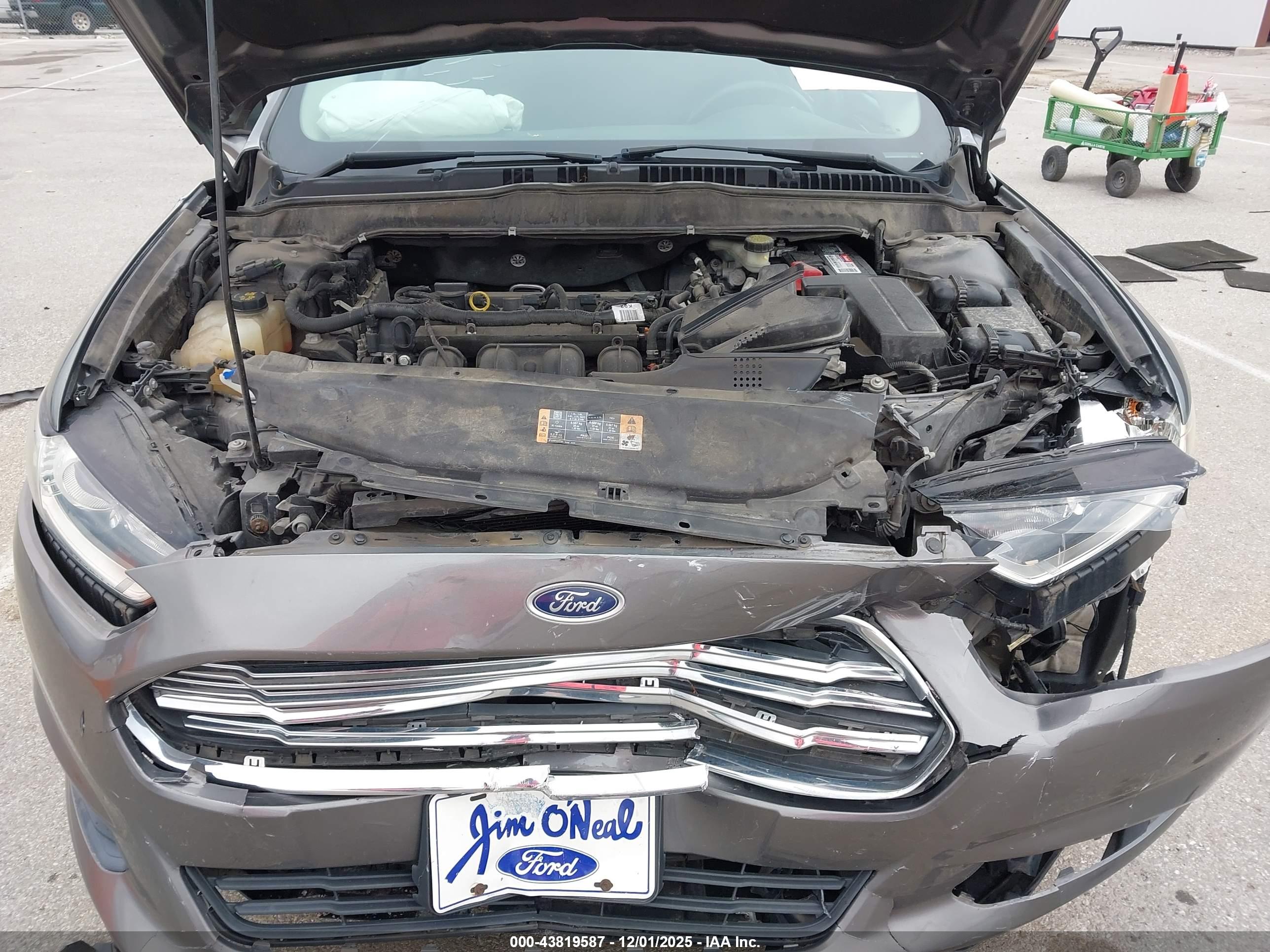 FORD FUSION image 10