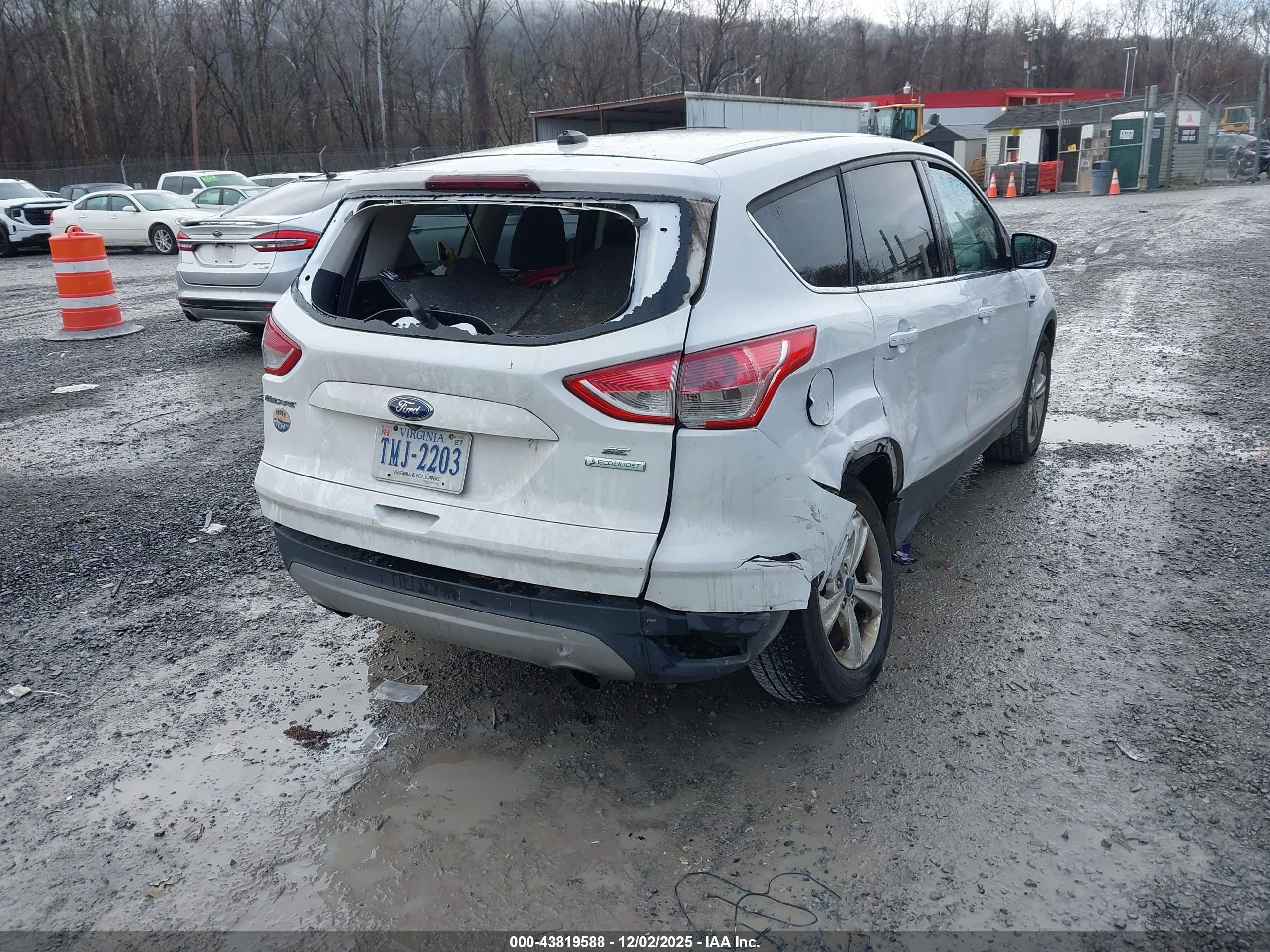 FORD ESCAPE image 6