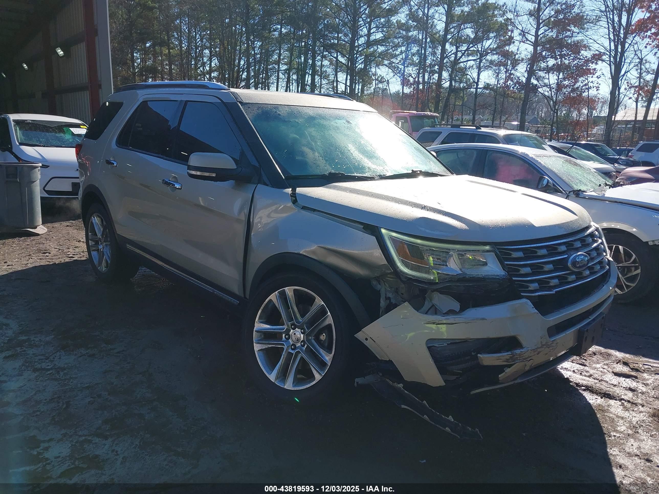 FORD EXPLORER image 6