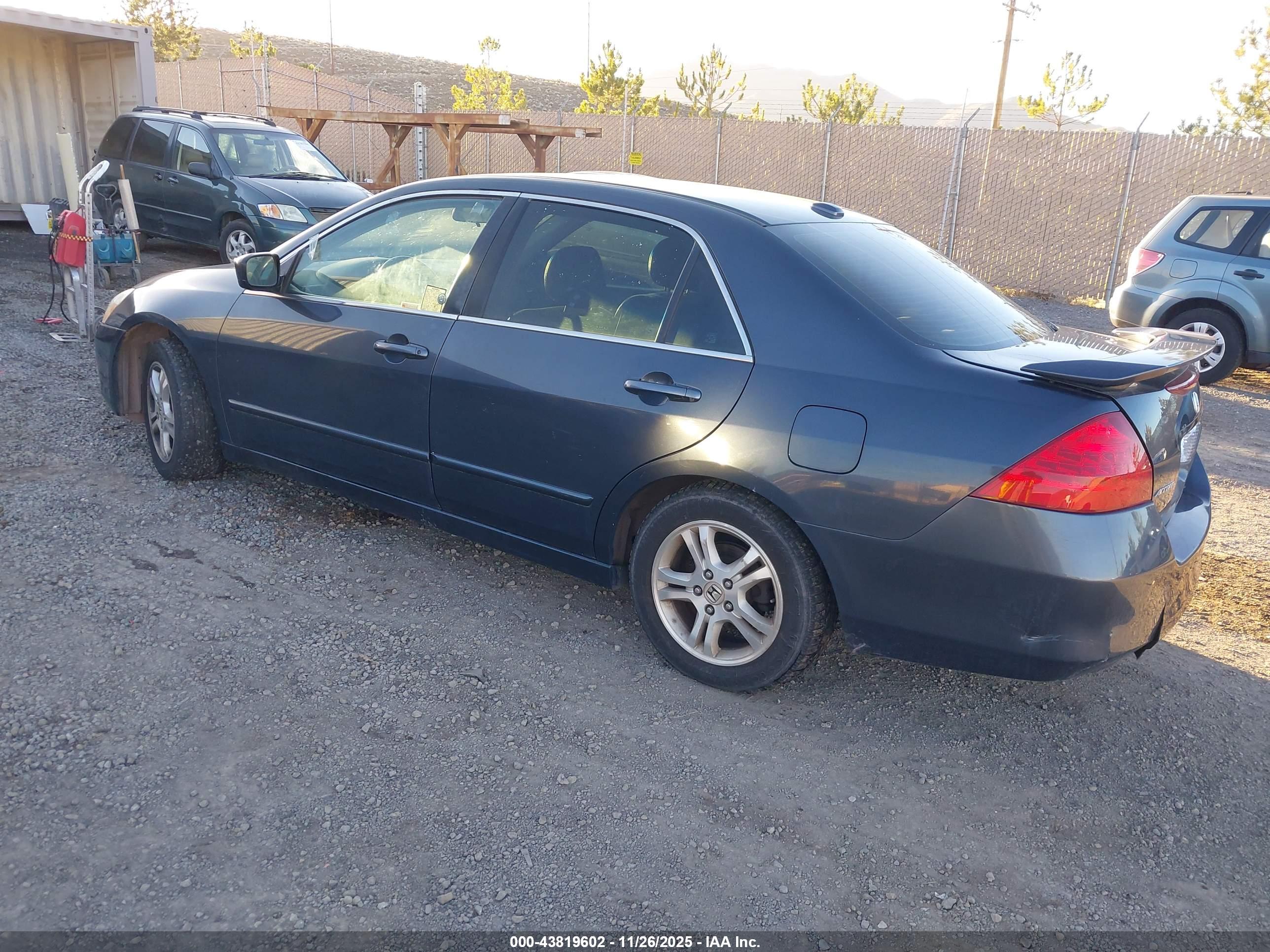 HONDA ACCORD image 3