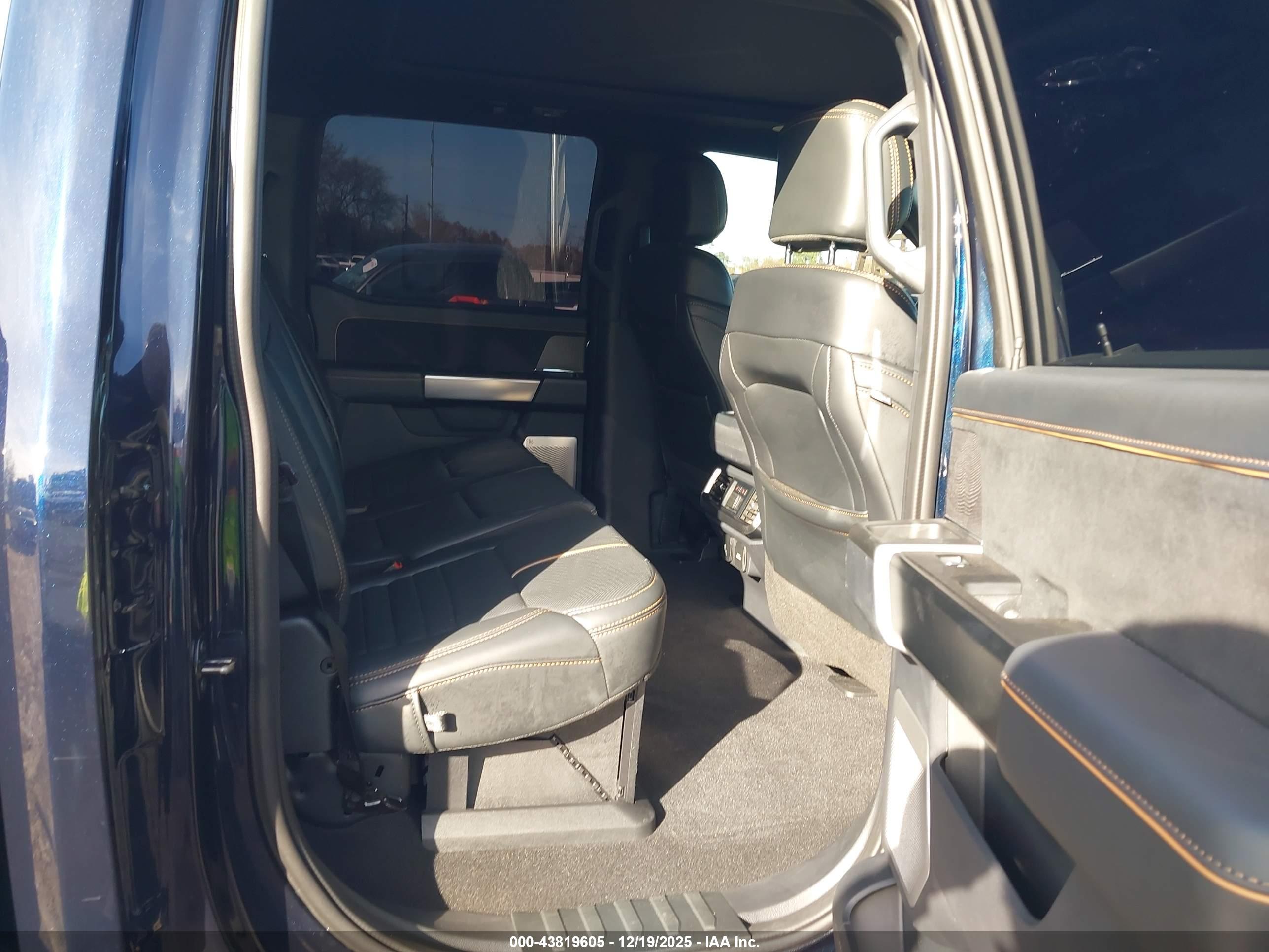 FORD F-150 image 8