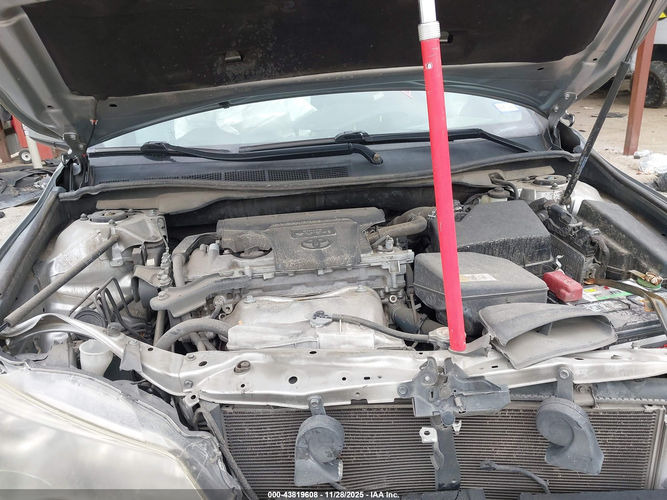 TOYOTA CAMRY image 10