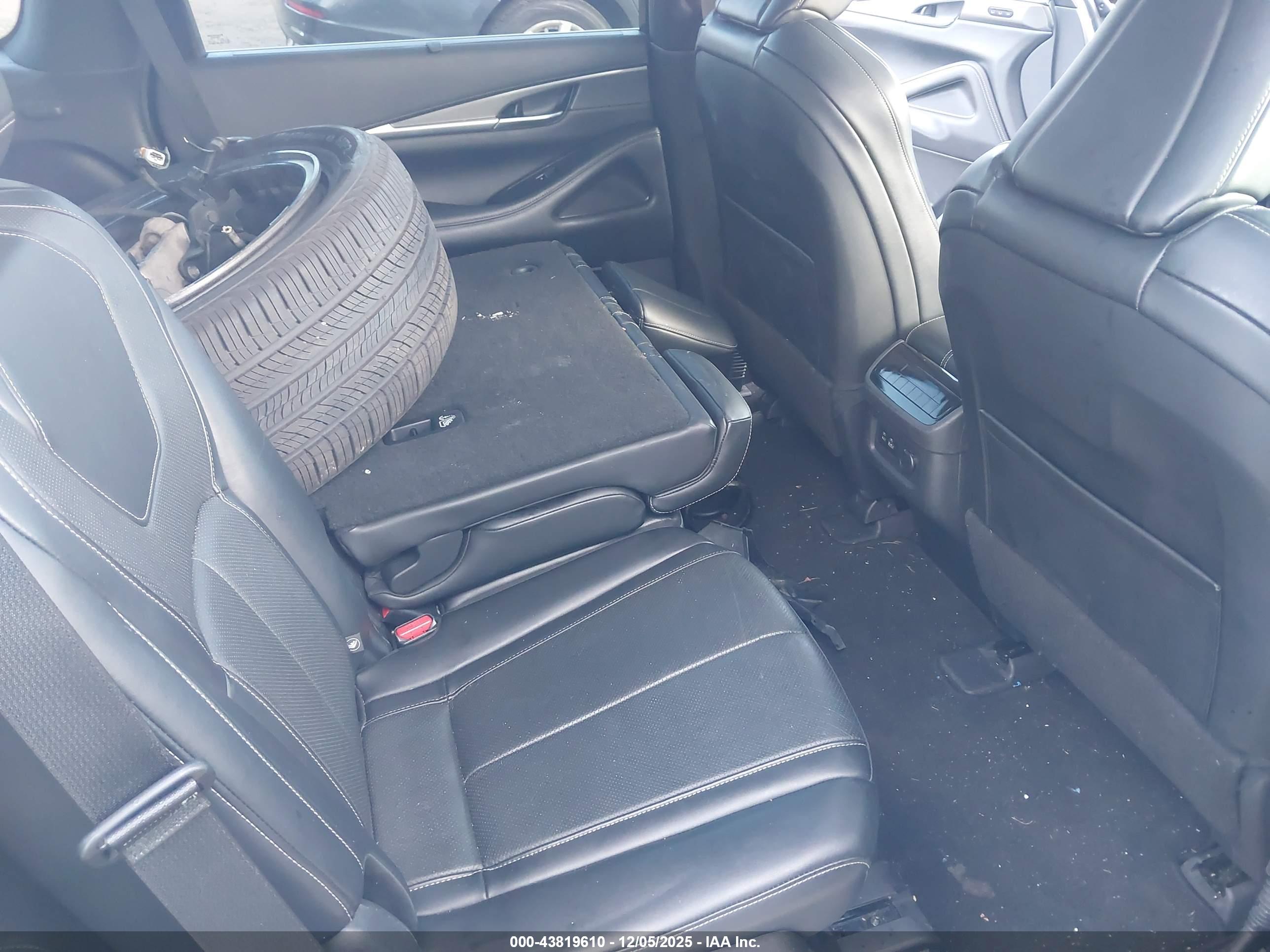 INFINITI QX60 image 8