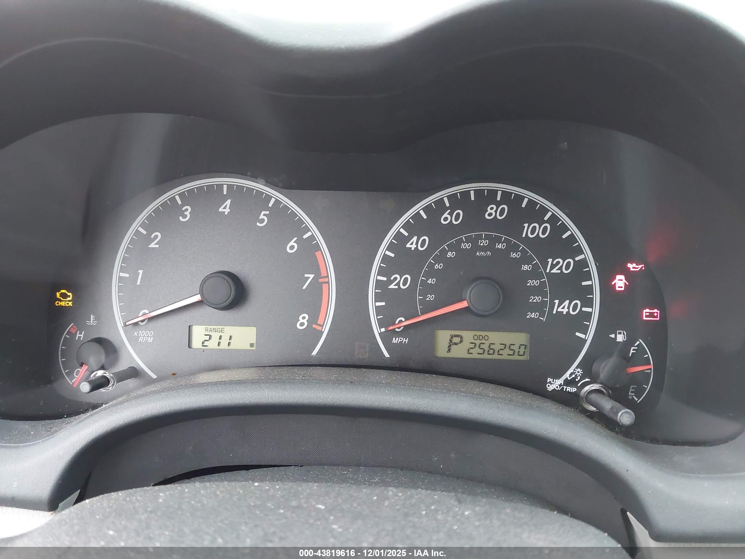 TOYOTA COROLLA image 7