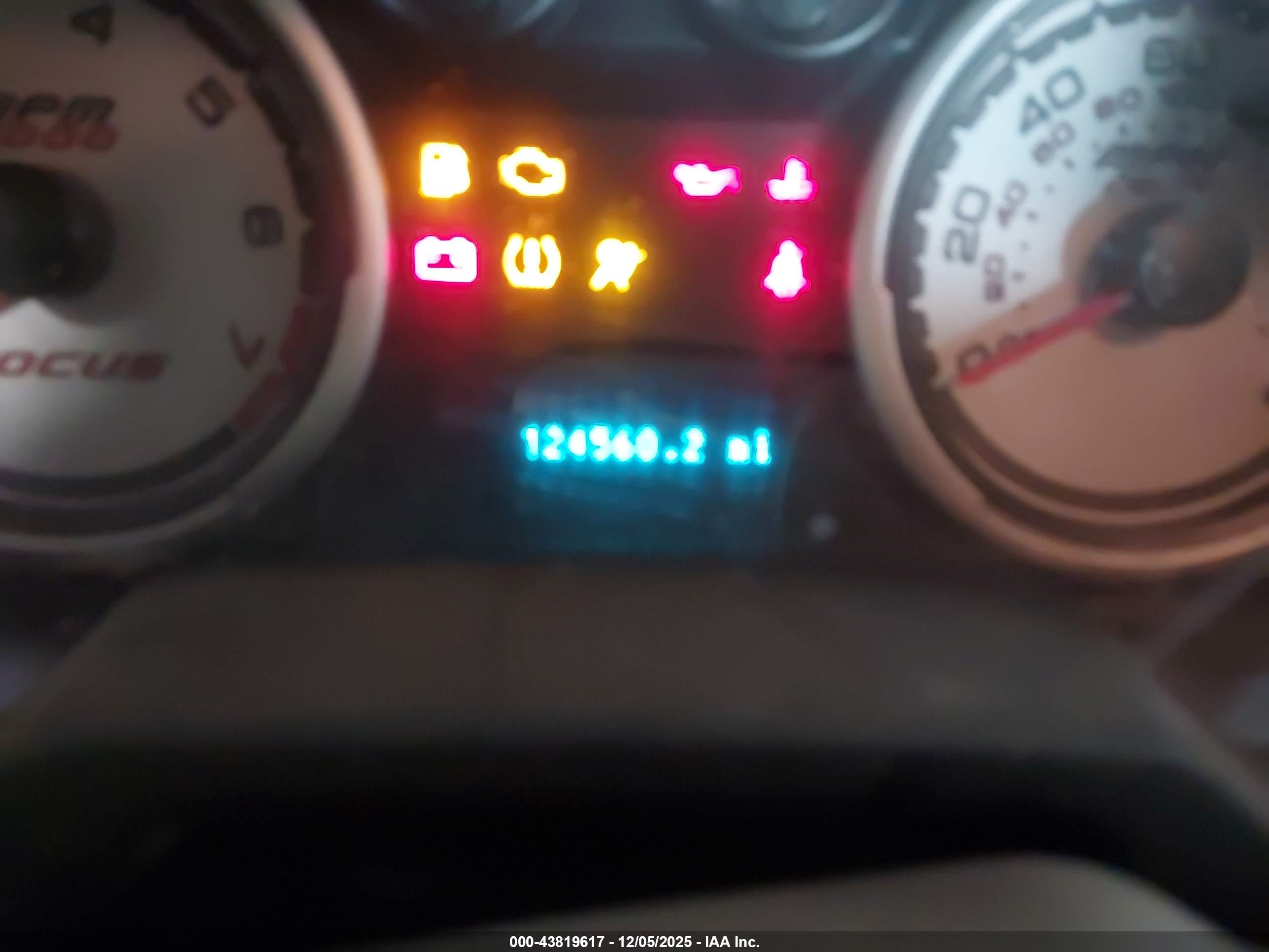 FORD FOCUS image 7