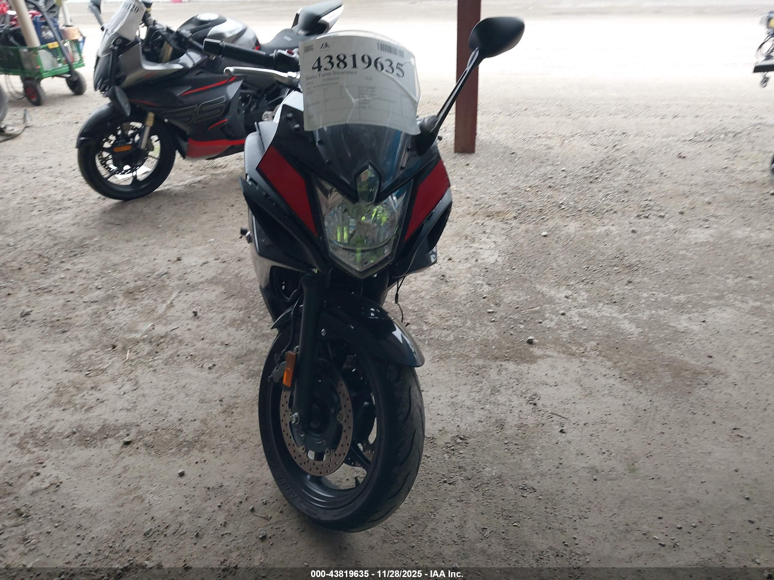YAMAHA FZ6 image 5