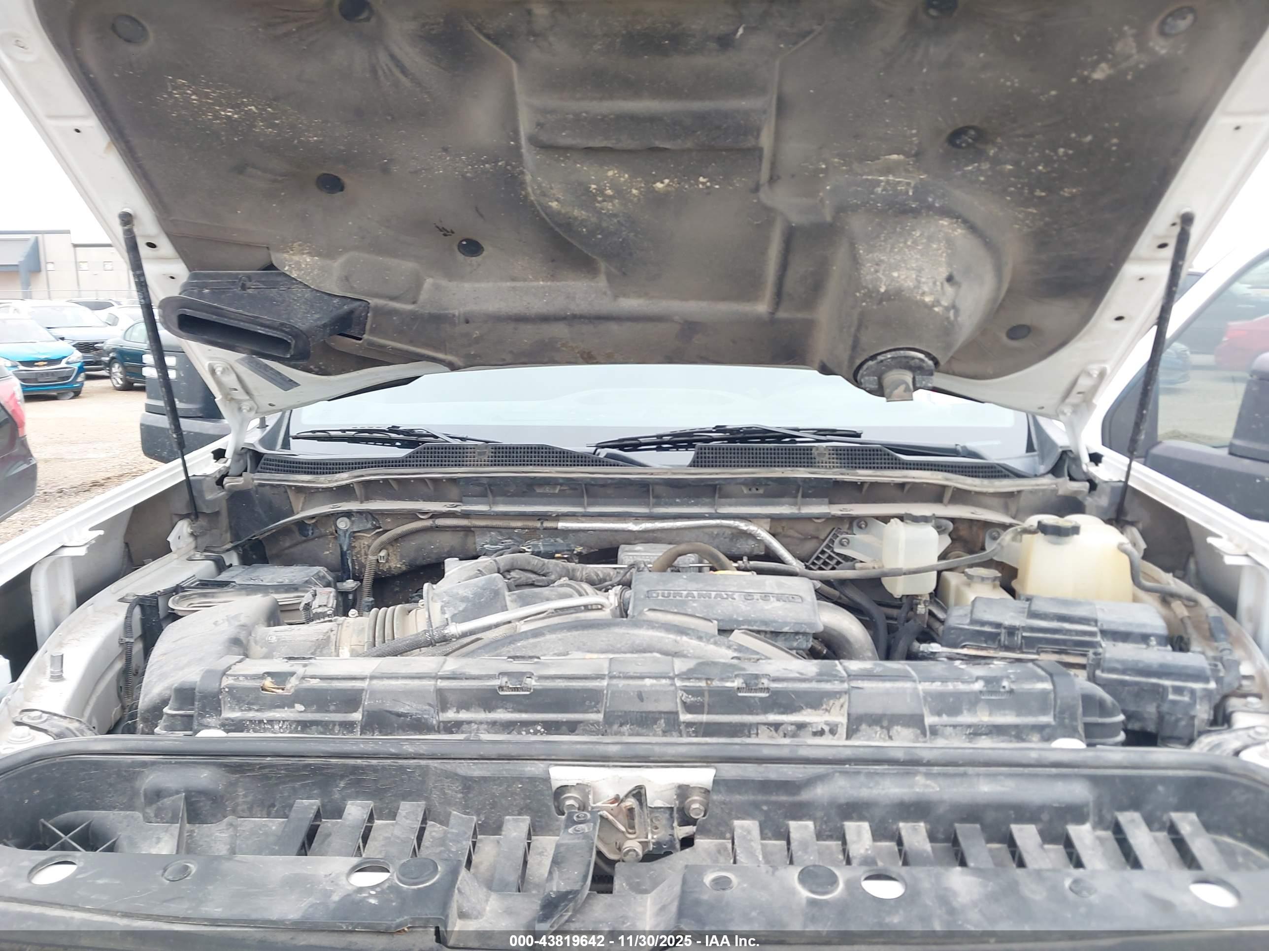 CHEVROLET SILVERADO image 10