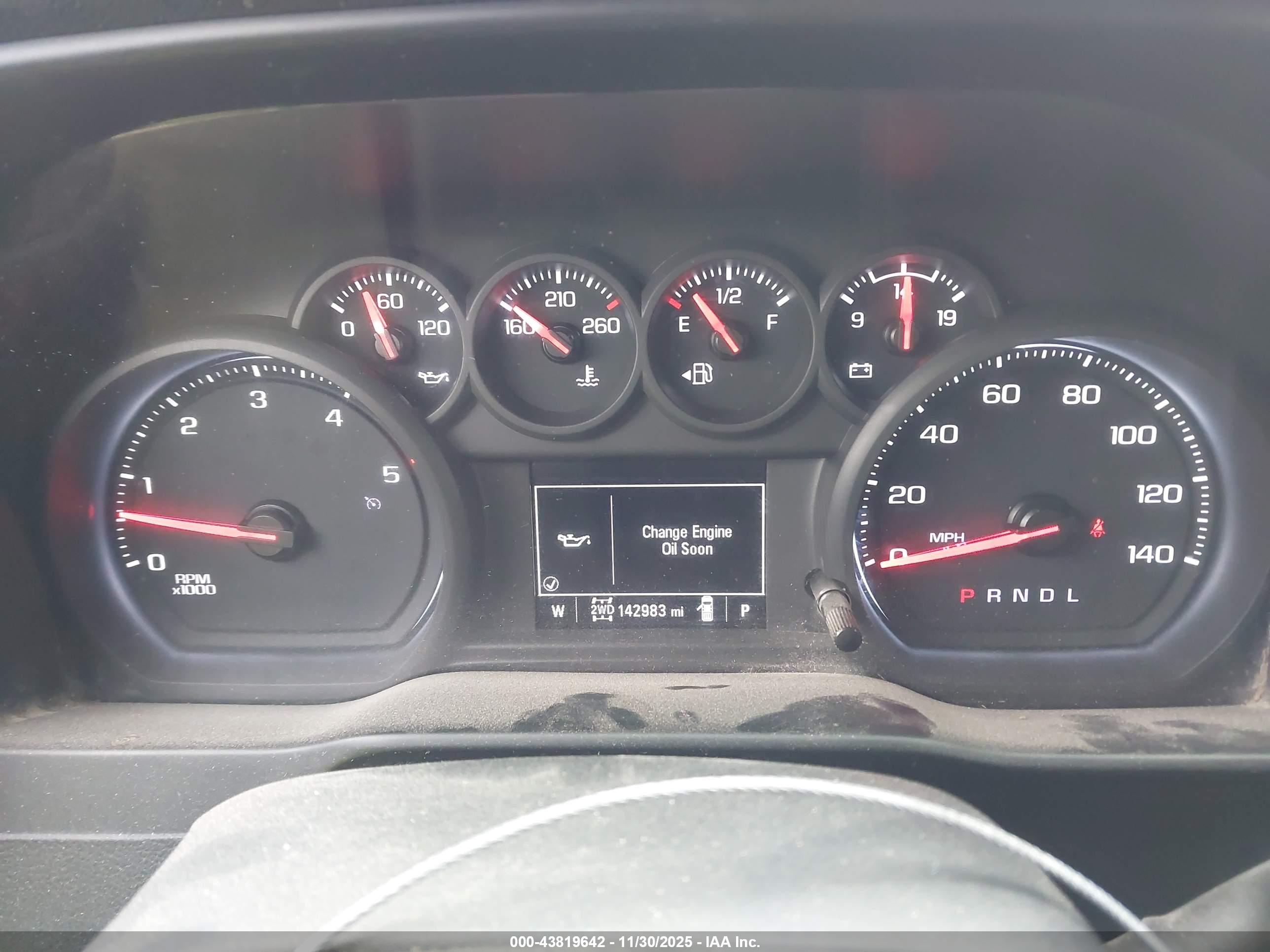 CHEVROLET SILVERADO image 6