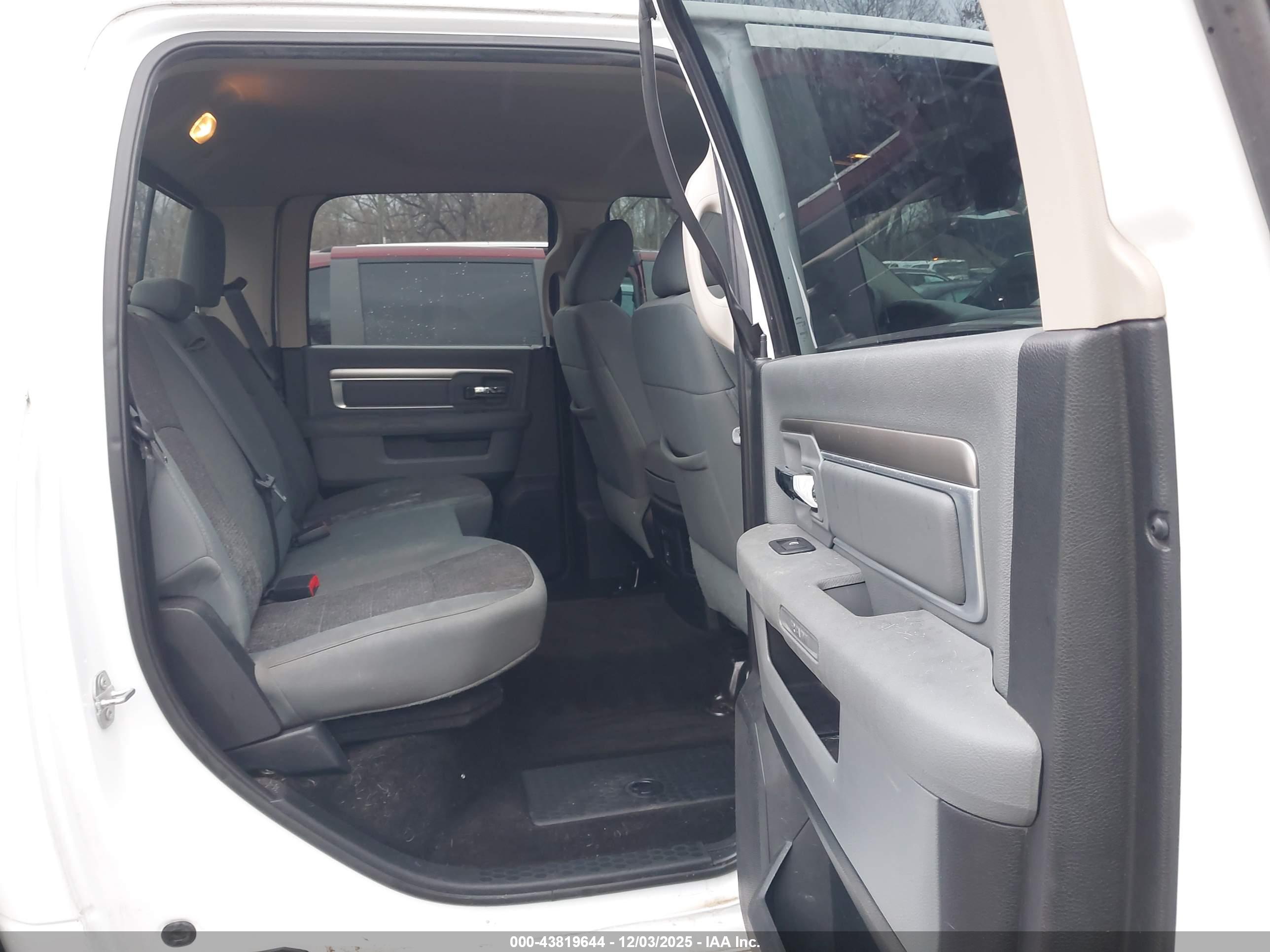 RAM 1500 image 8