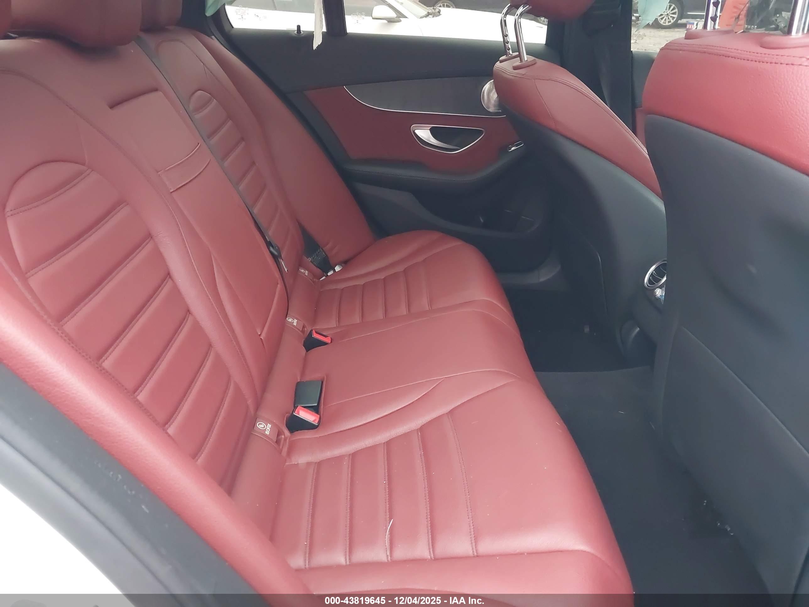MERCEDES-BENZ C image 8