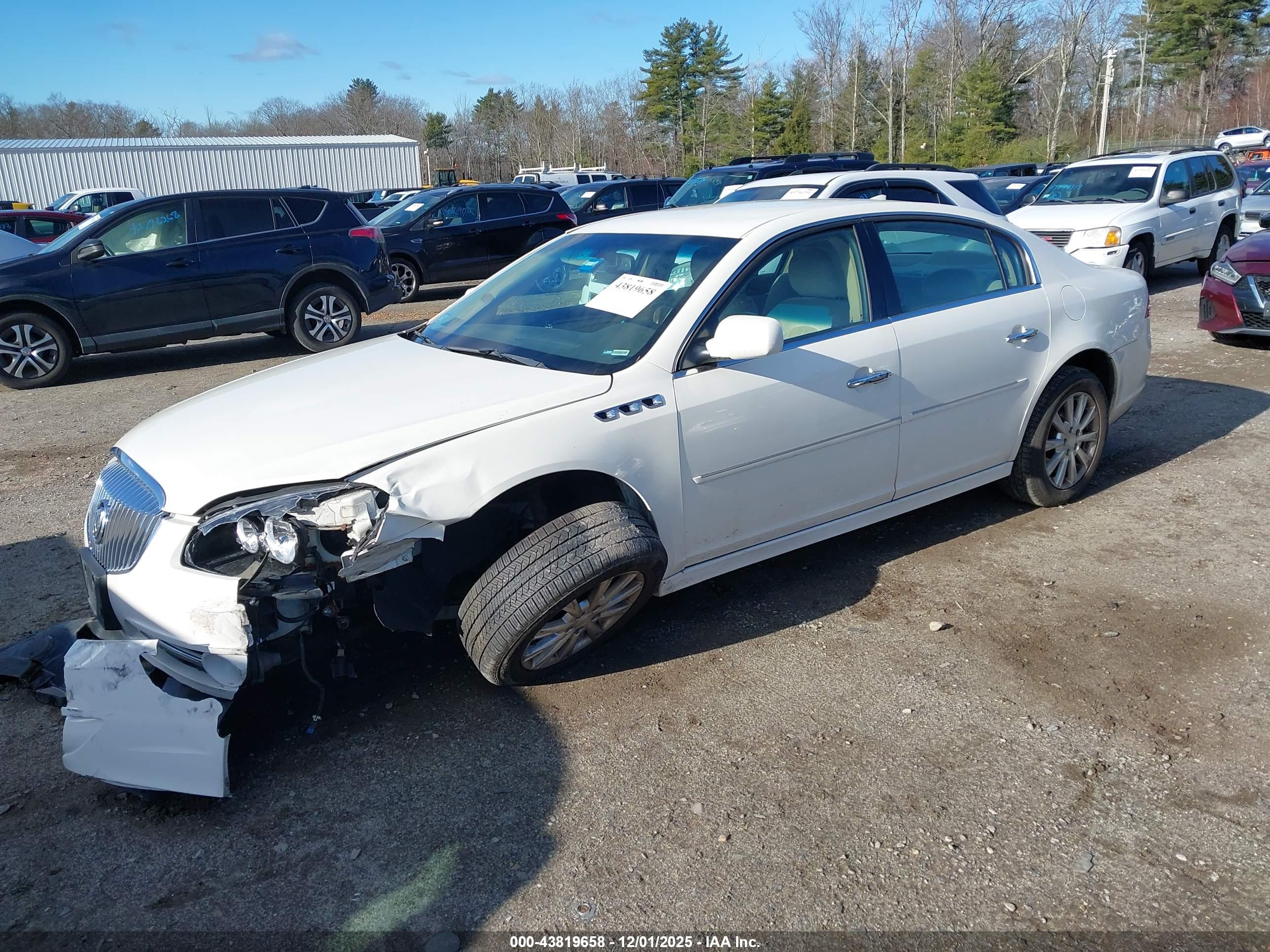 BUICK LUCERNE image 2
