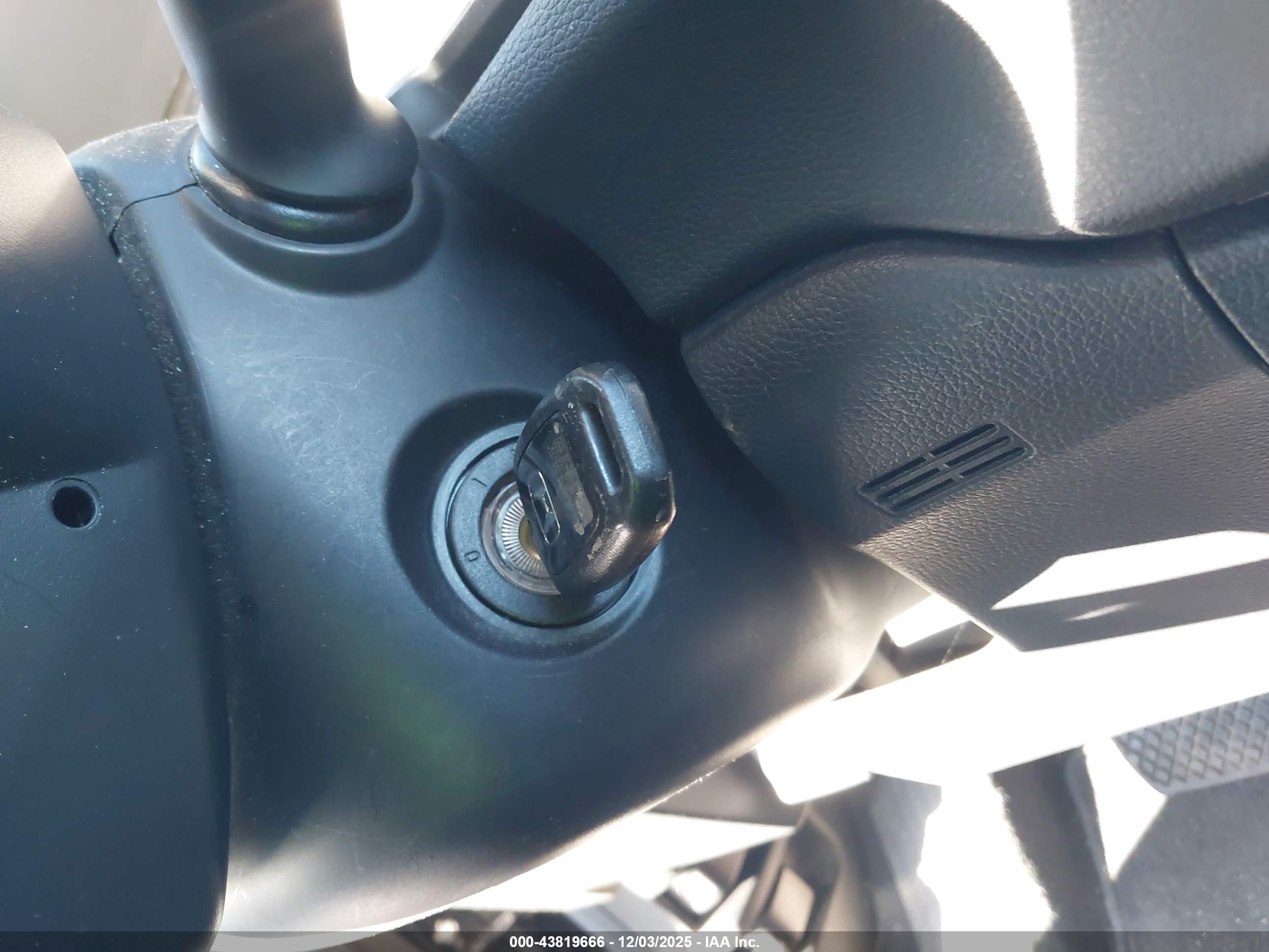 HONDA CR-V image 11