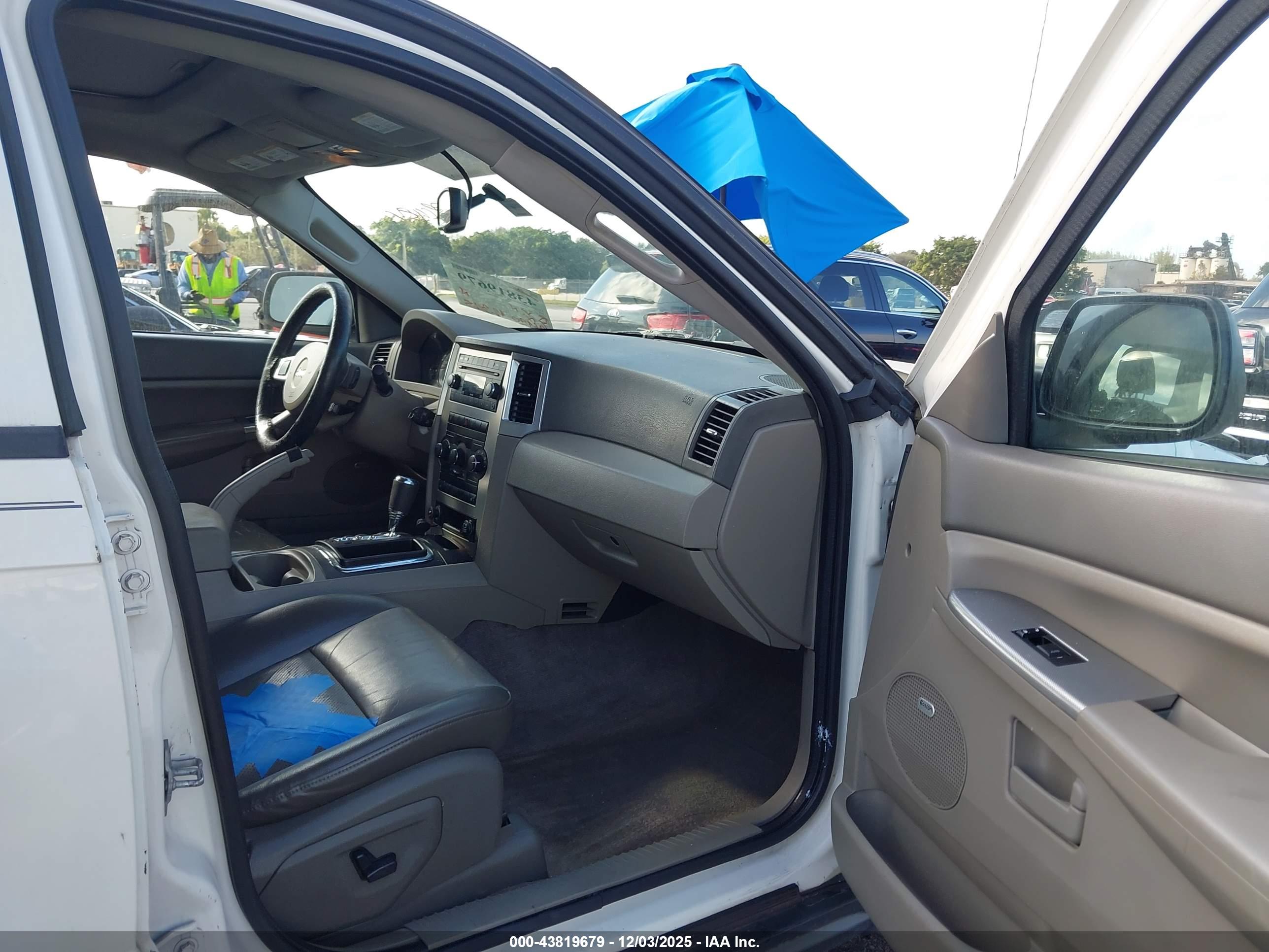 JEEP GRAND image 5