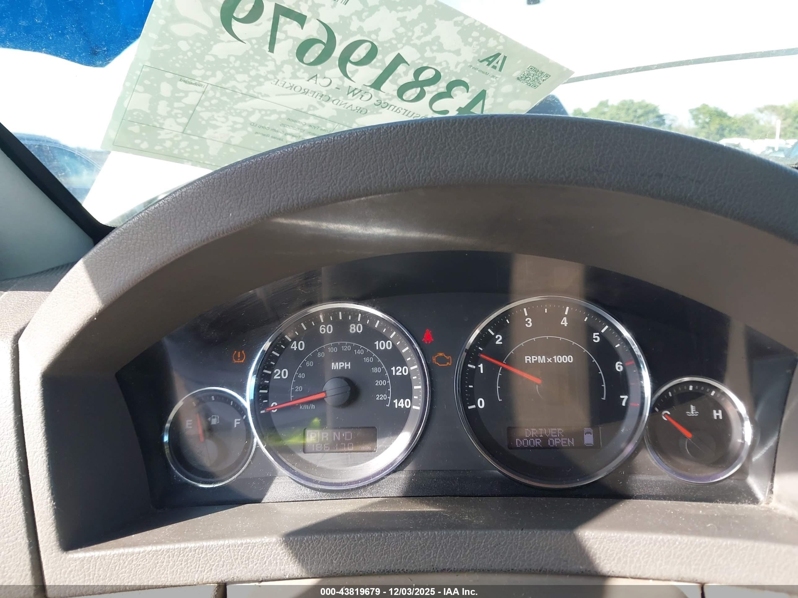 JEEP GRAND image 7