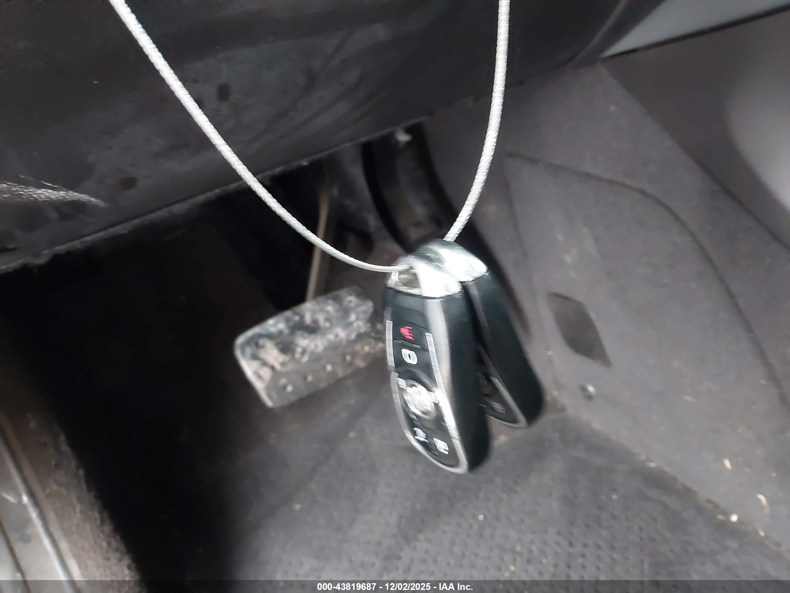 BUICK ENCLAVE image 11