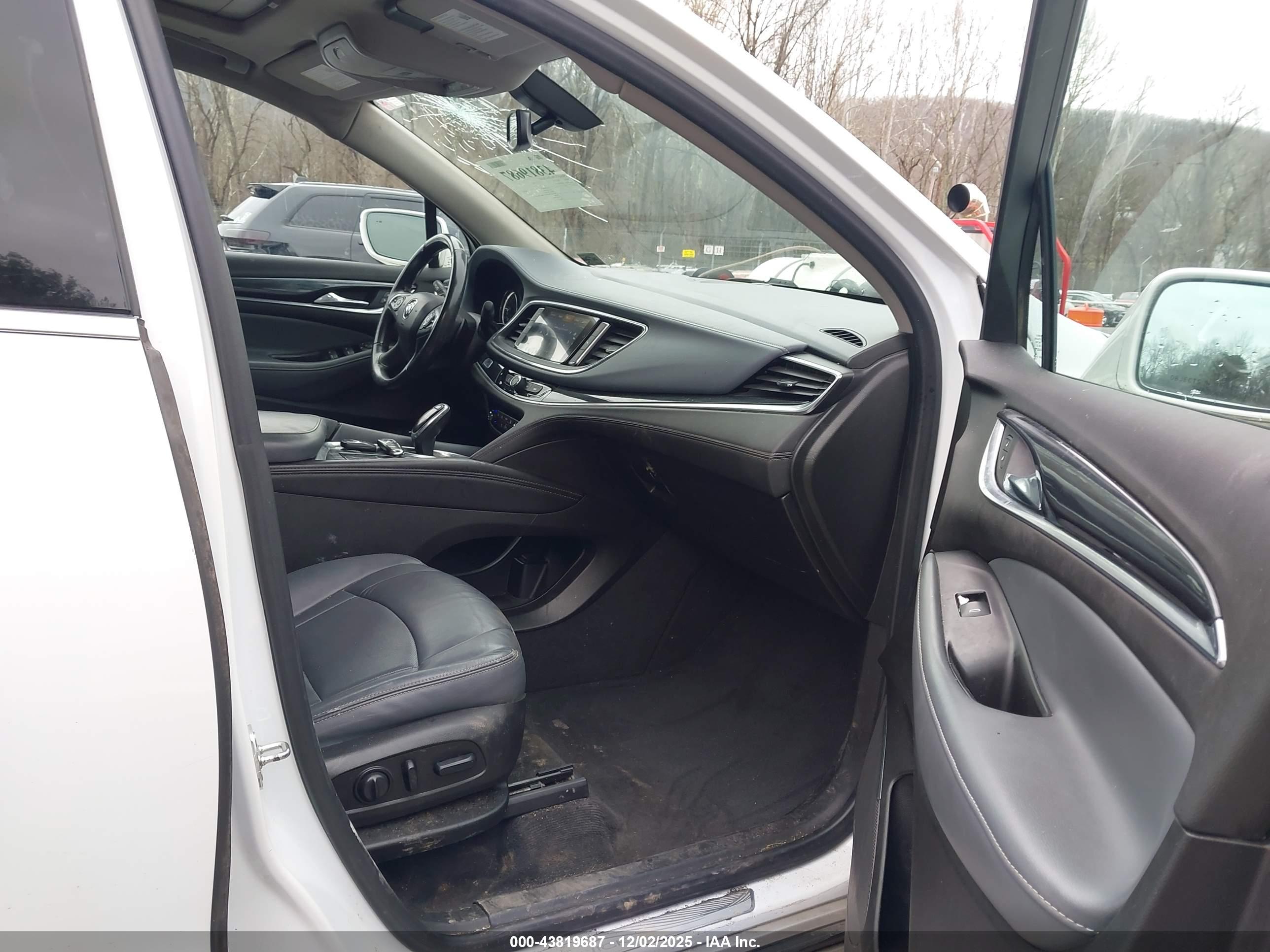 BUICK ENCLAVE image 5