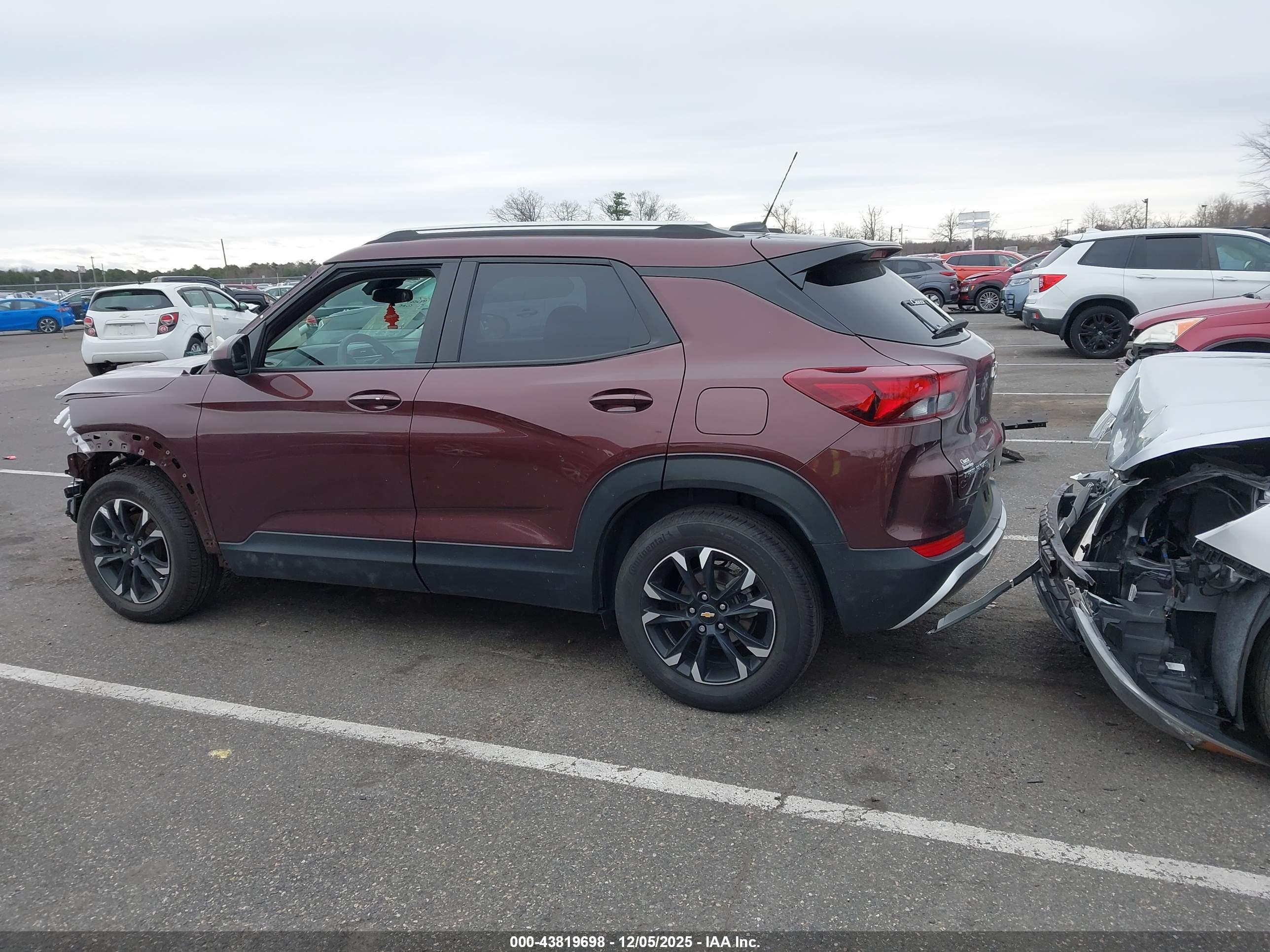 CHEVROLET TRAILBLAZER image 3