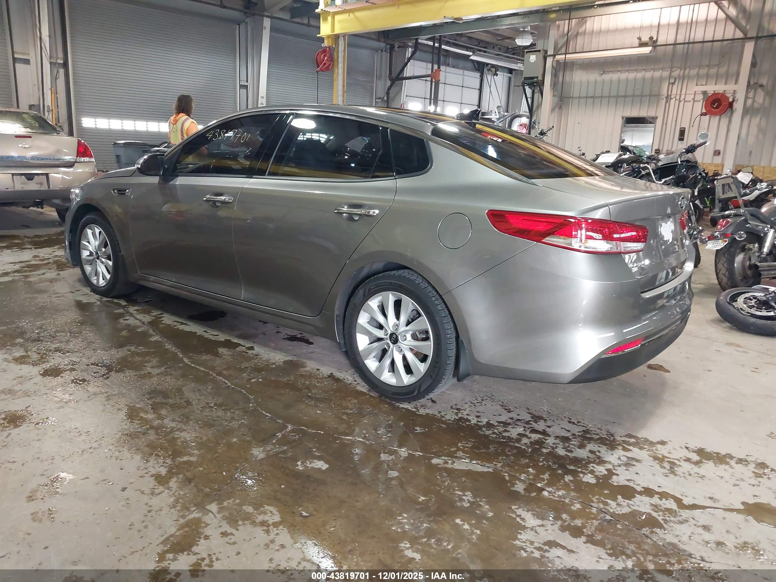 KIA OPTIMA image 3