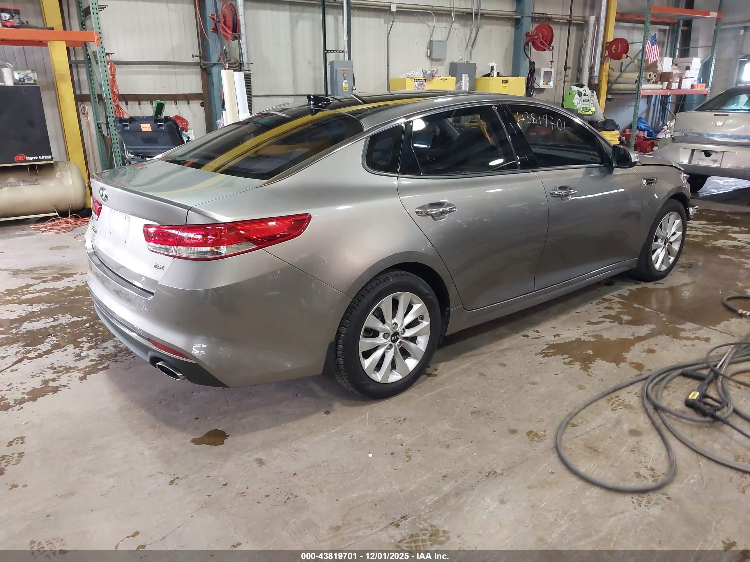 KIA OPTIMA image 4
