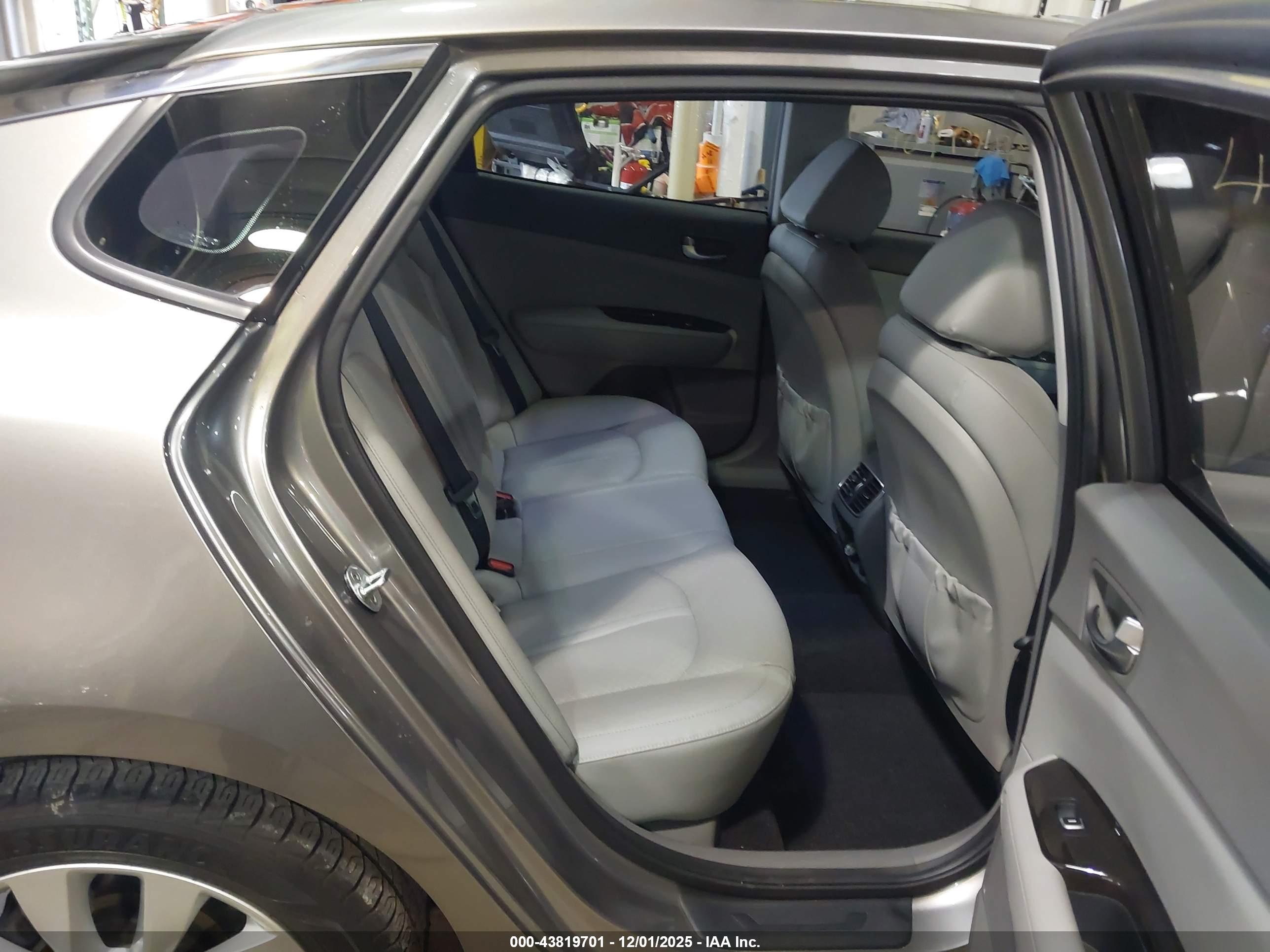 KIA OPTIMA image 8