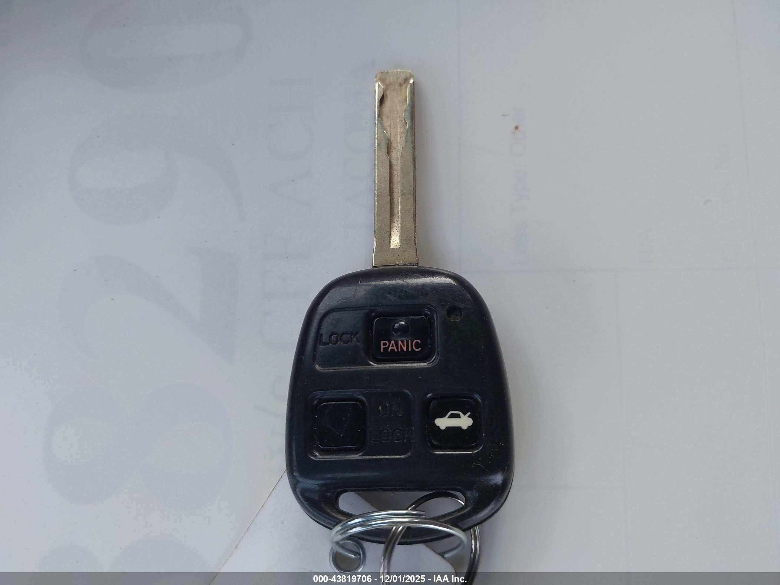LEXUS ES image 11