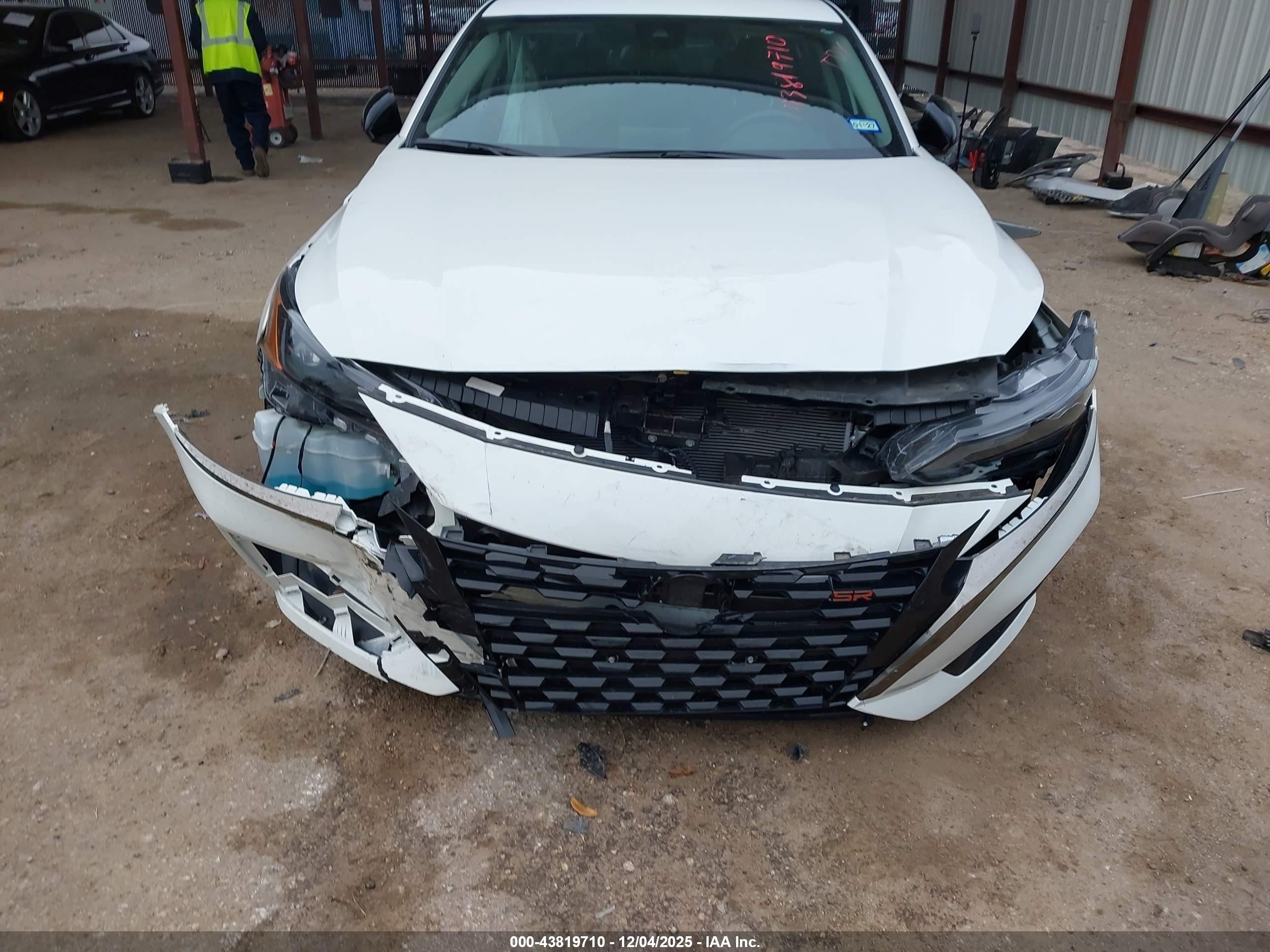 NISSAN ALTIMA image 6