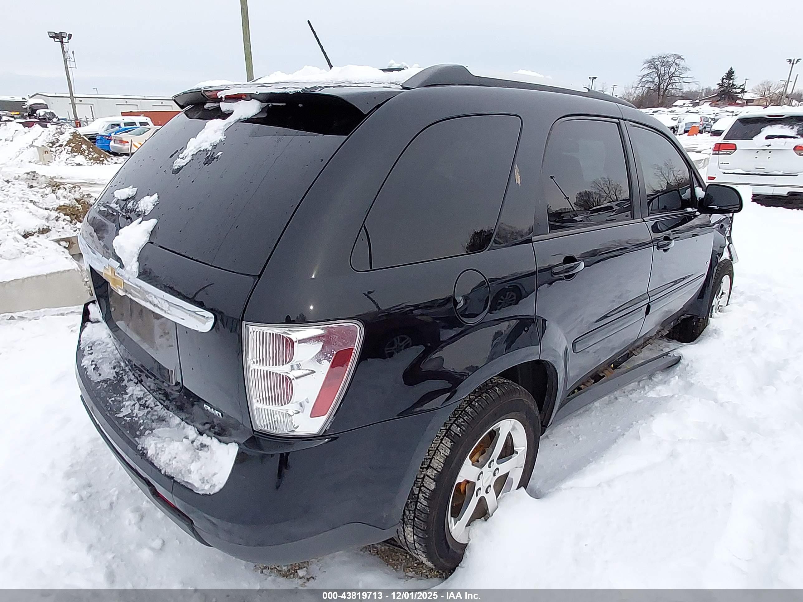 CHEVROLET EQUINOX image 4