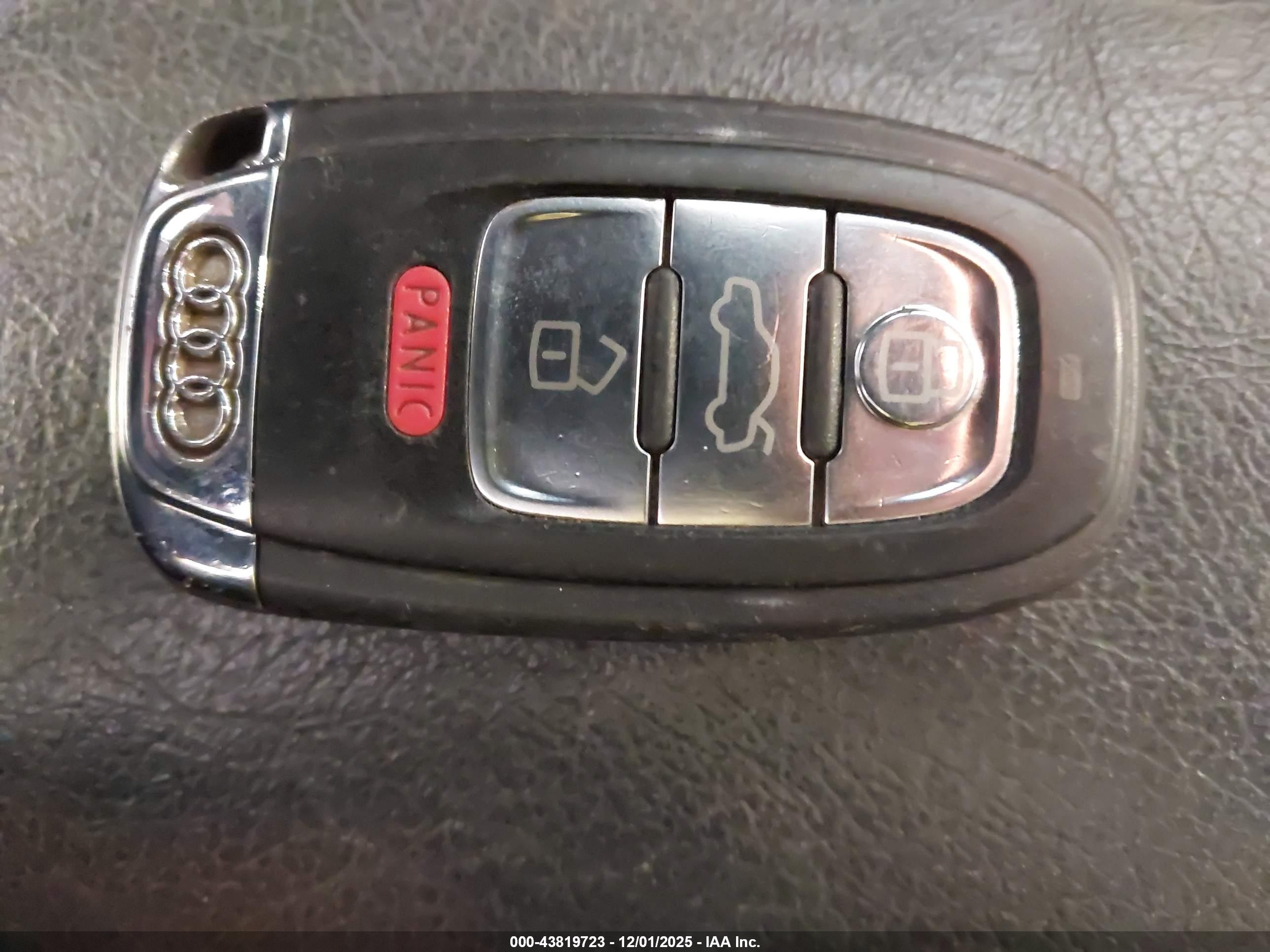AUDI A4 image 11