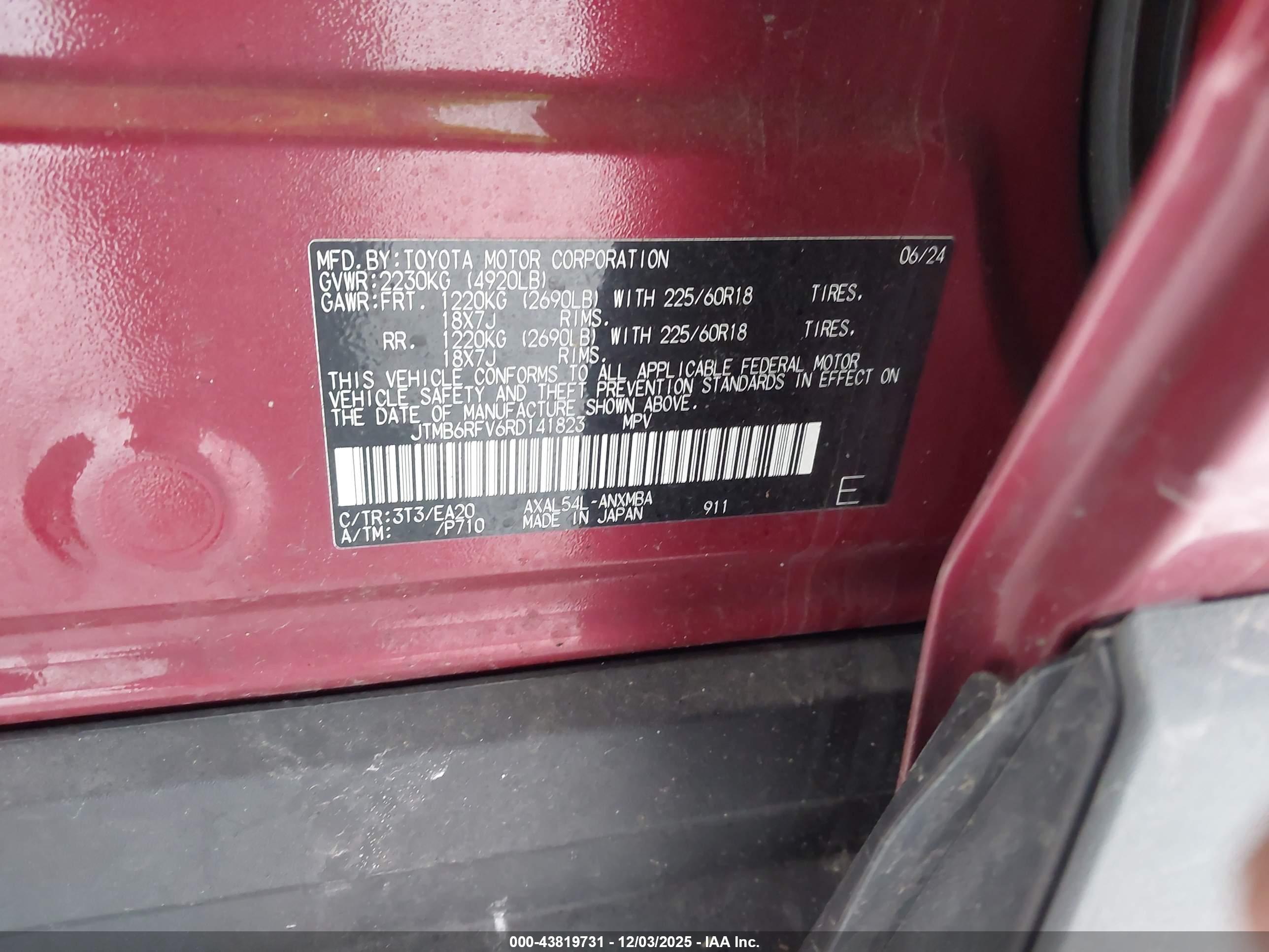 TOYOTA RAV4 image 9