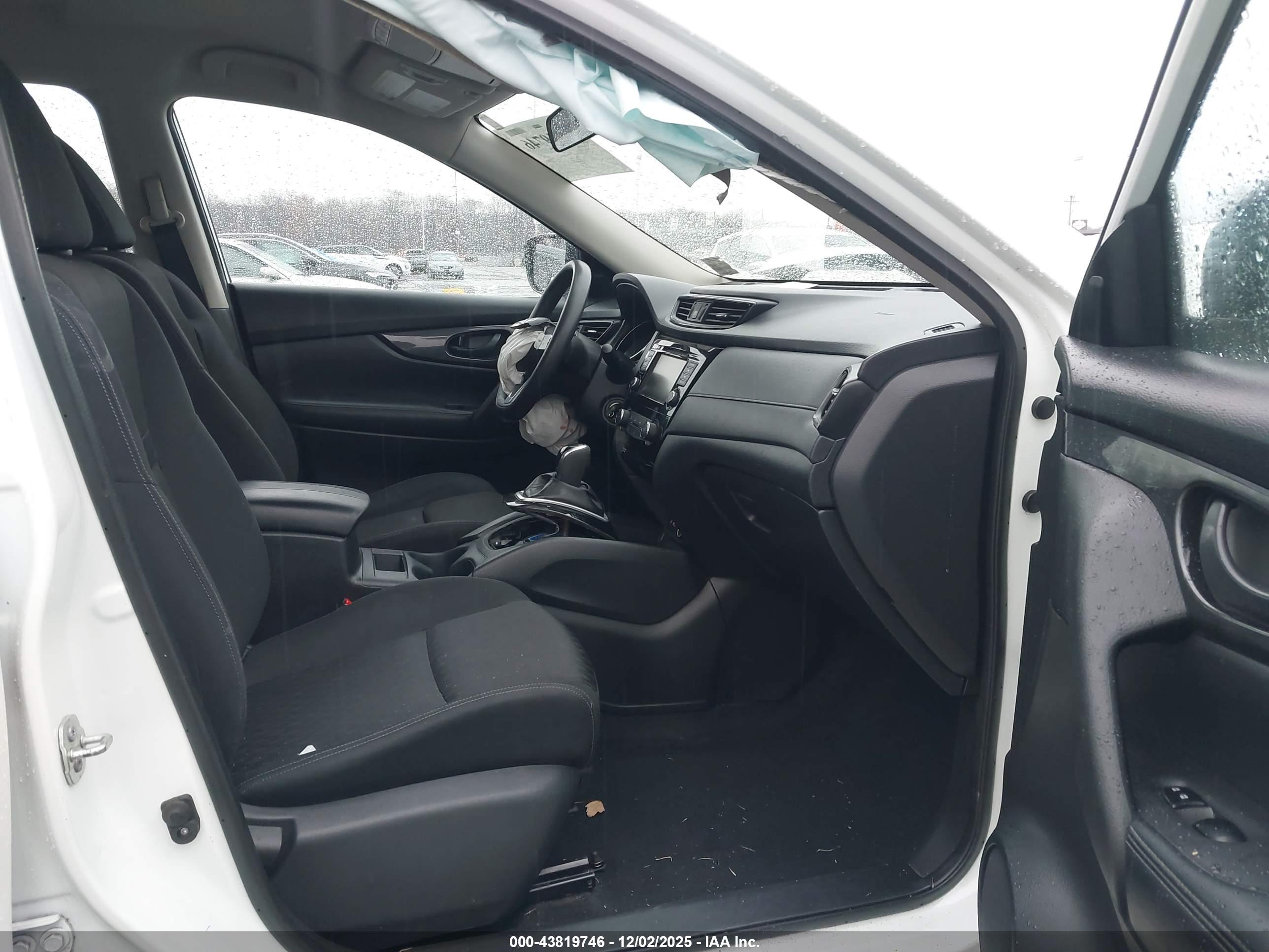 NISSAN ROGUE image 5