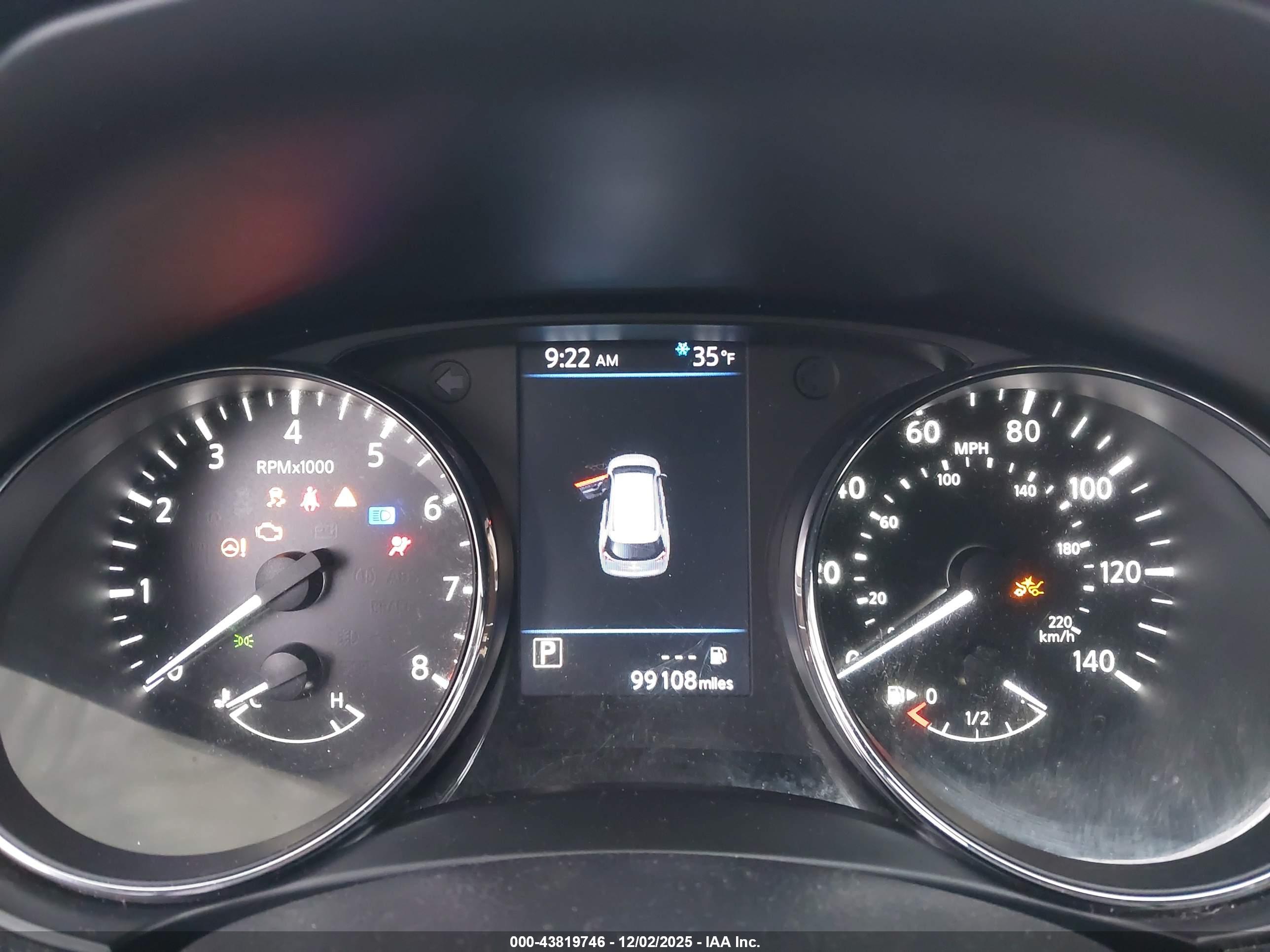 NISSAN ROGUE image 7