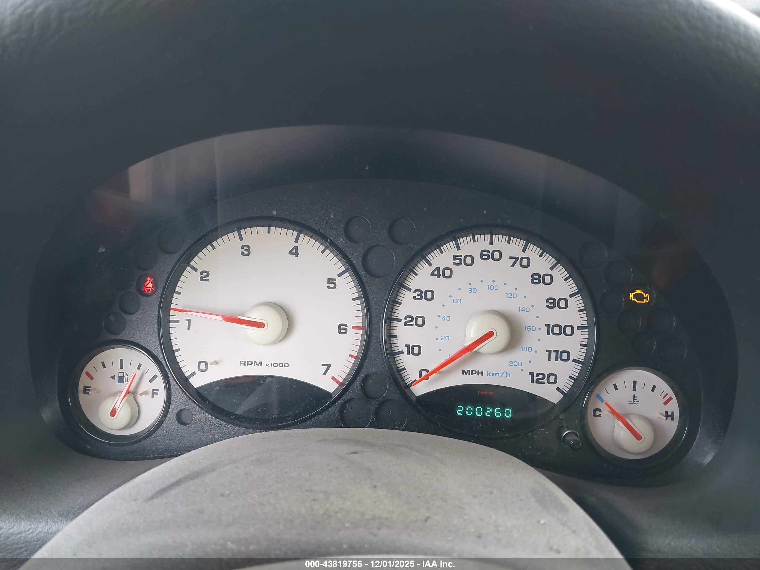 JEEP LIBERTY image 7