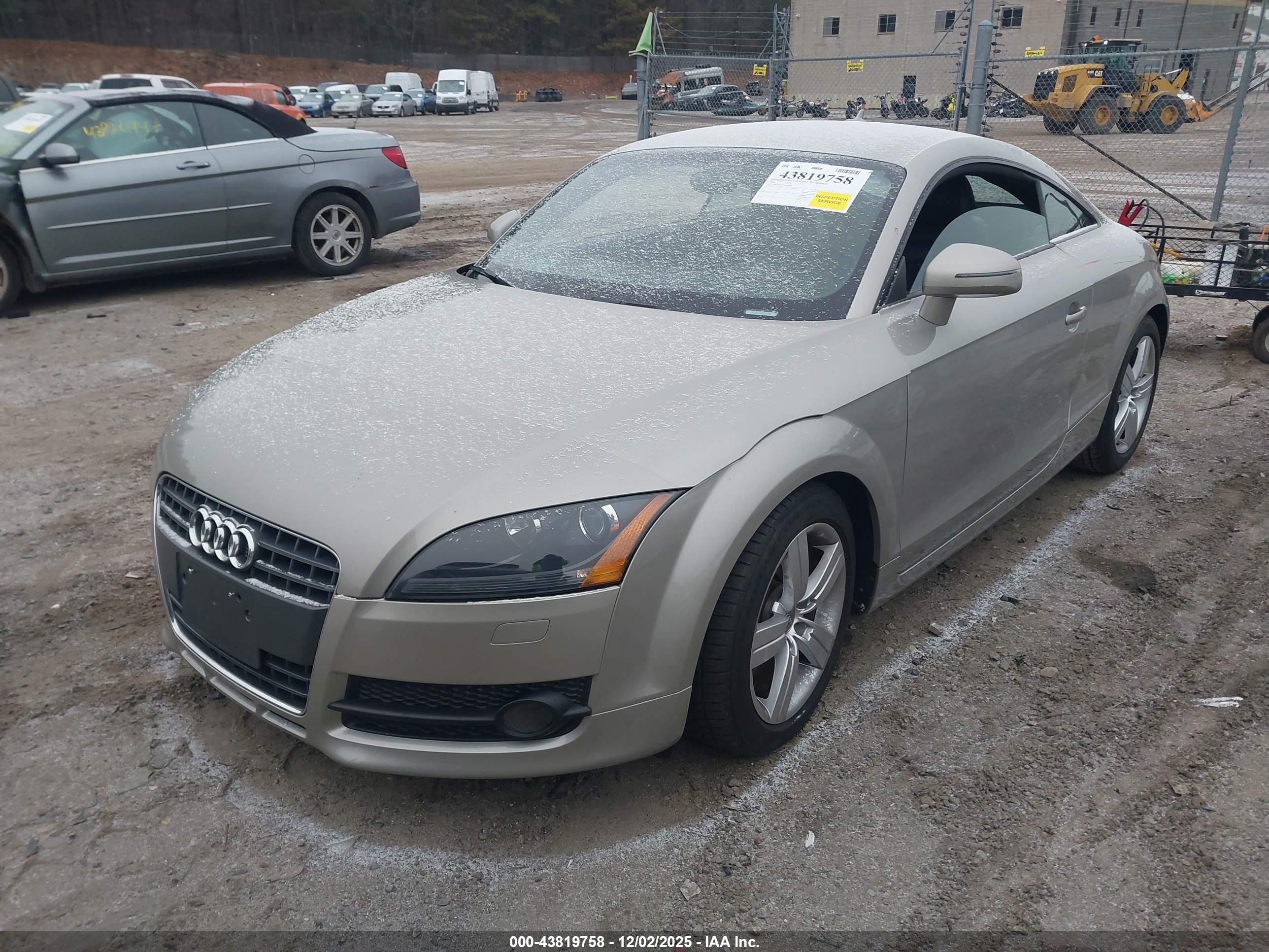 AUDI TT image 2