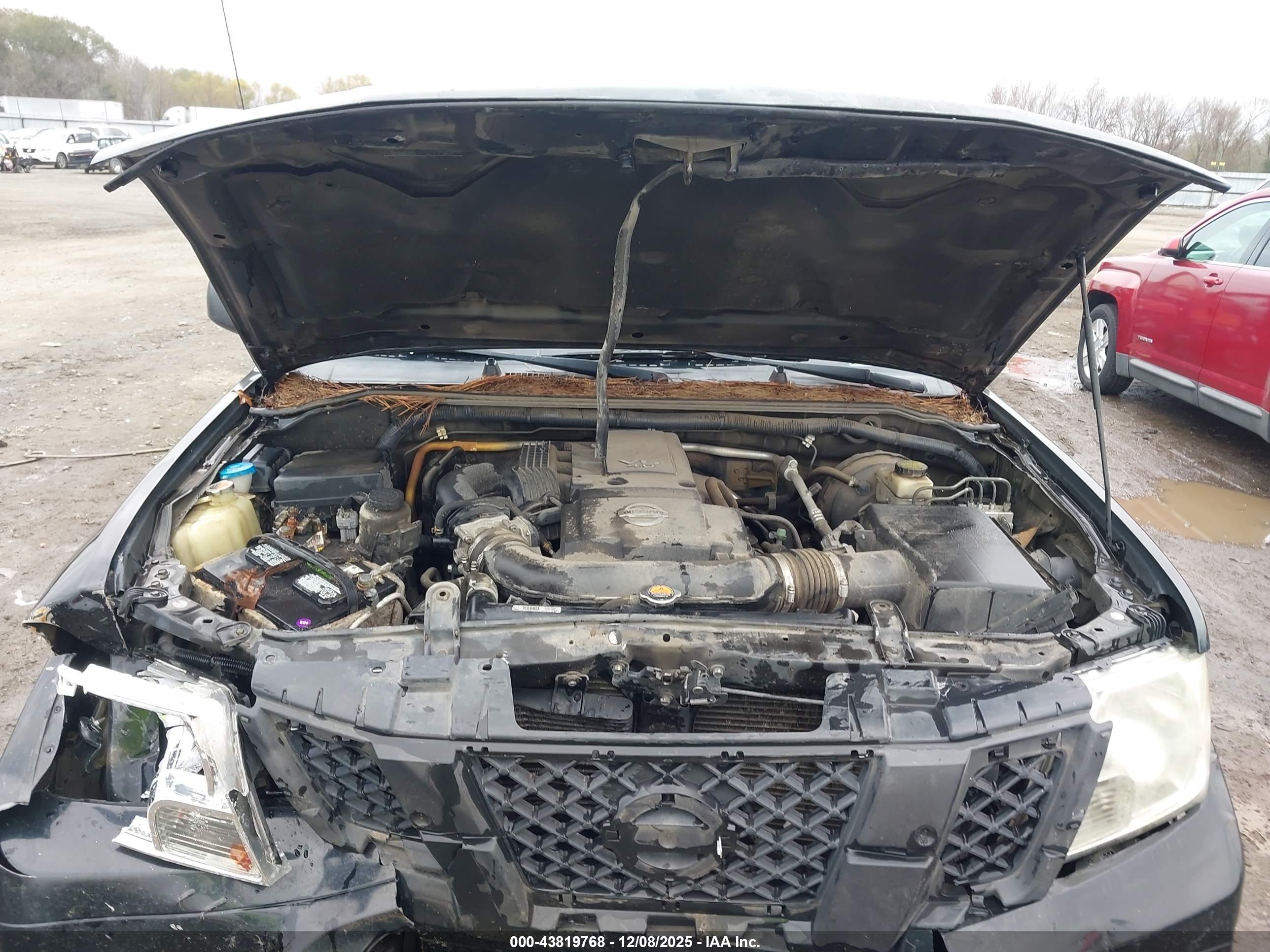 NISSAN FRONTIER image 10