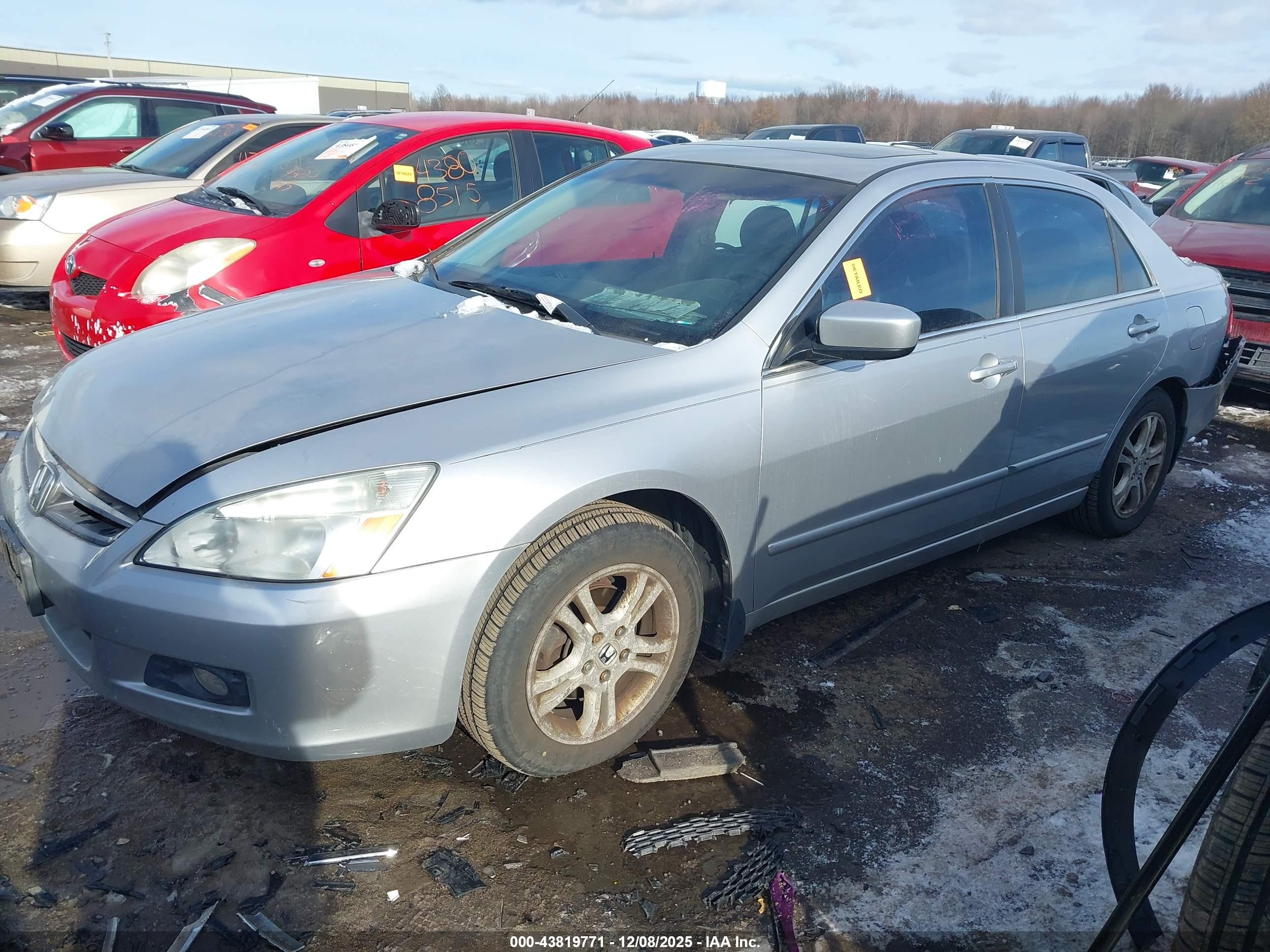 HONDA ACCORD image 2