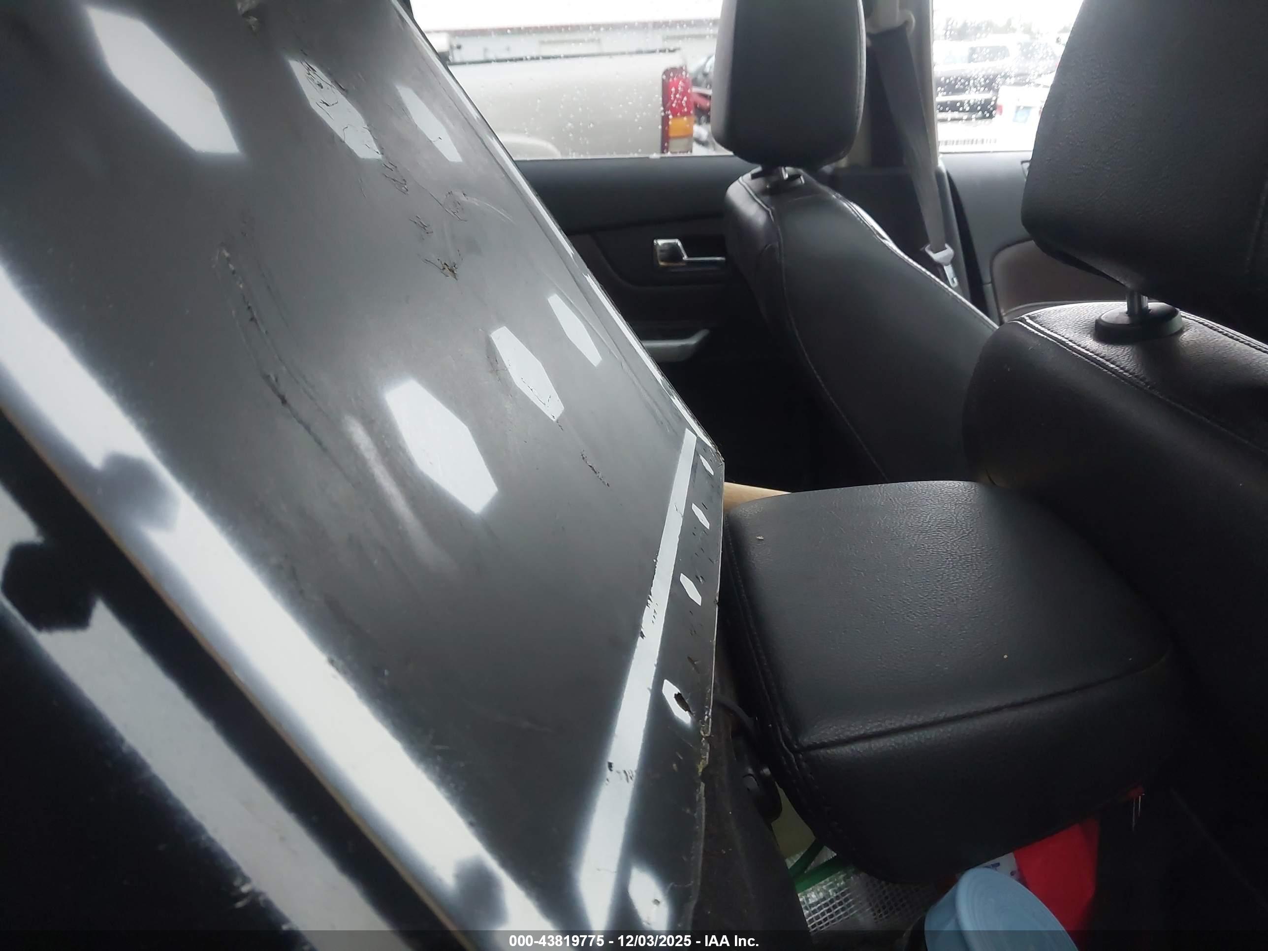 FORD EDGE image 8