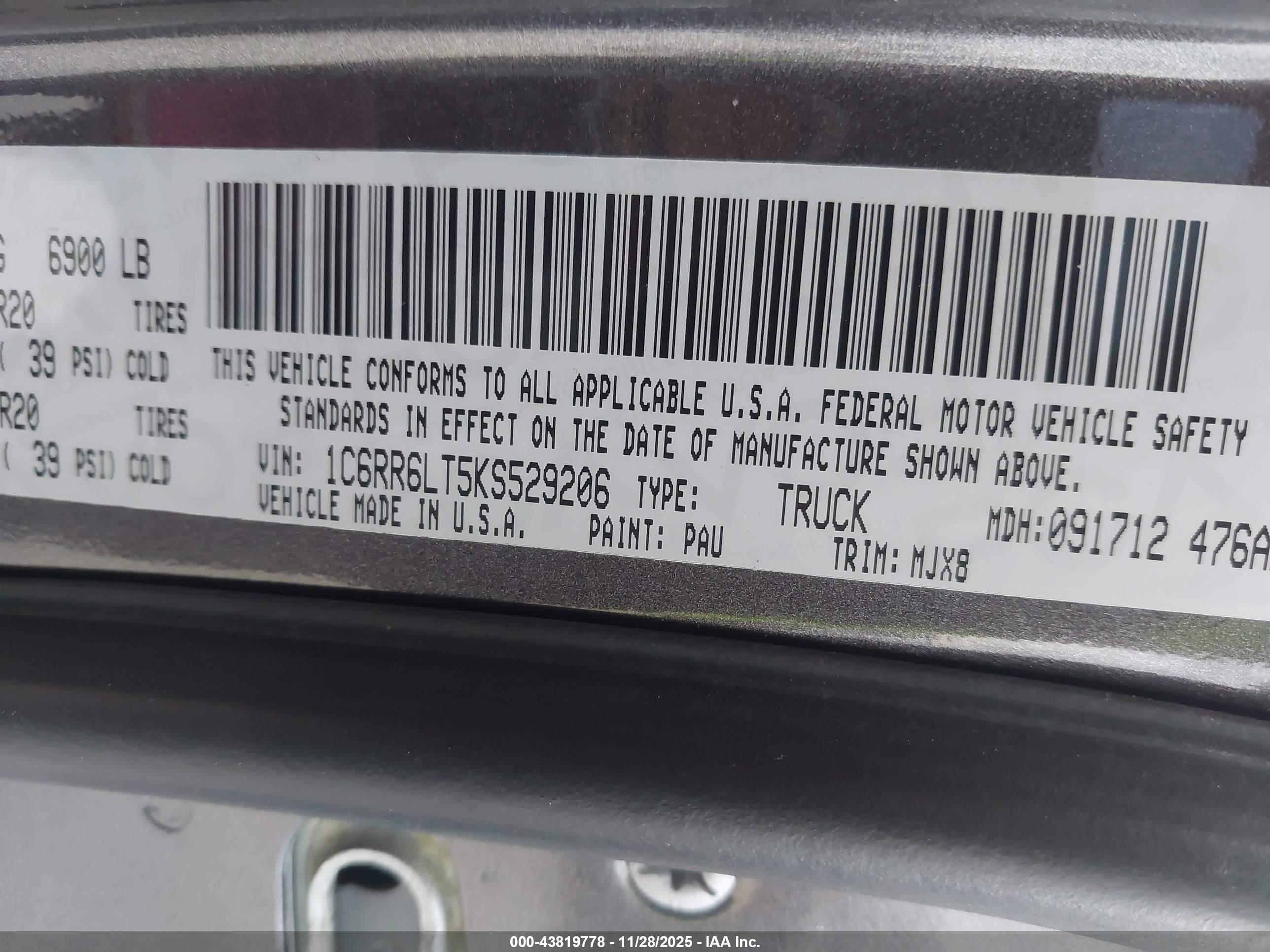 RAM 1500 image 9
