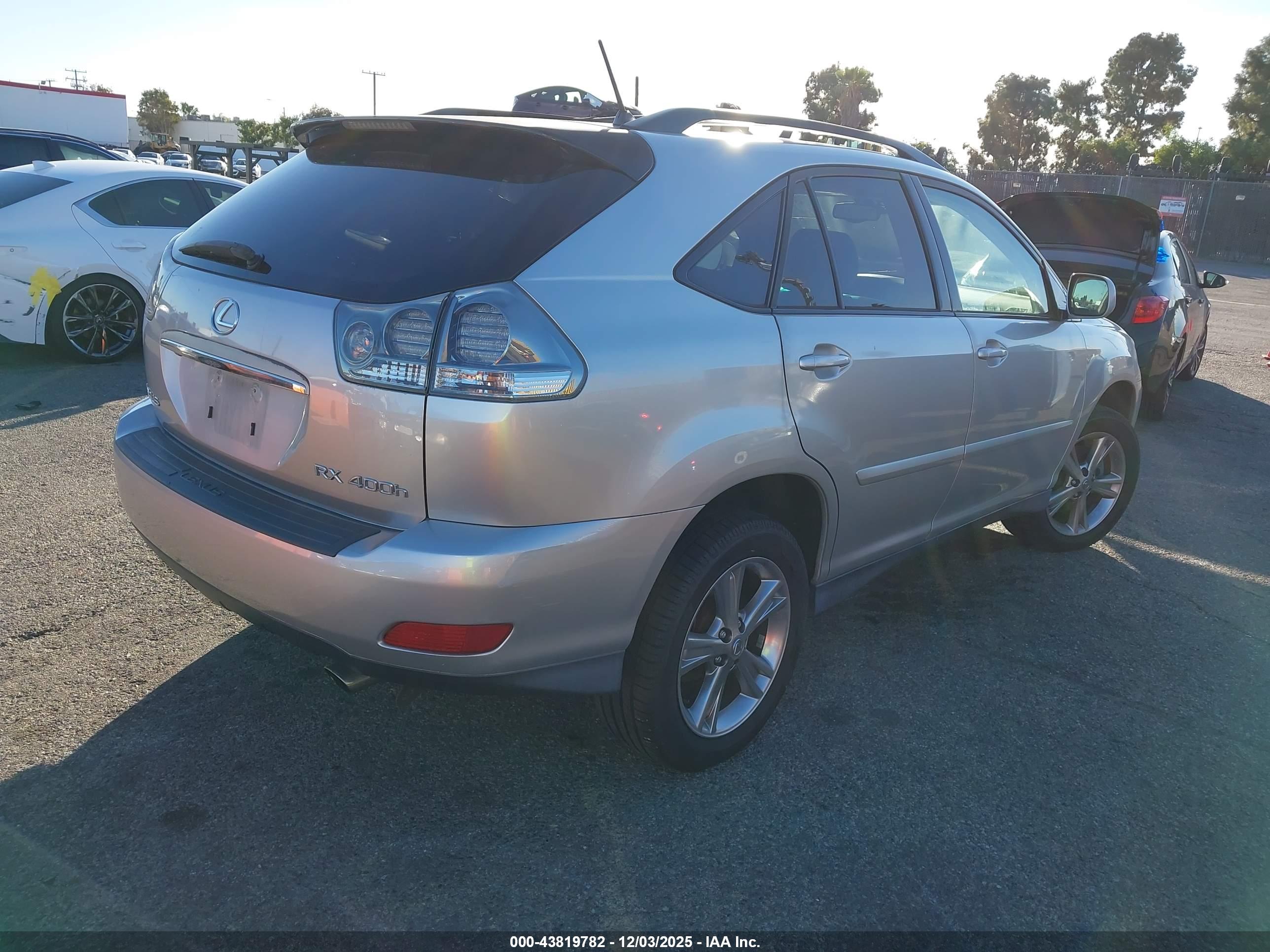 LEXUS RX image 4