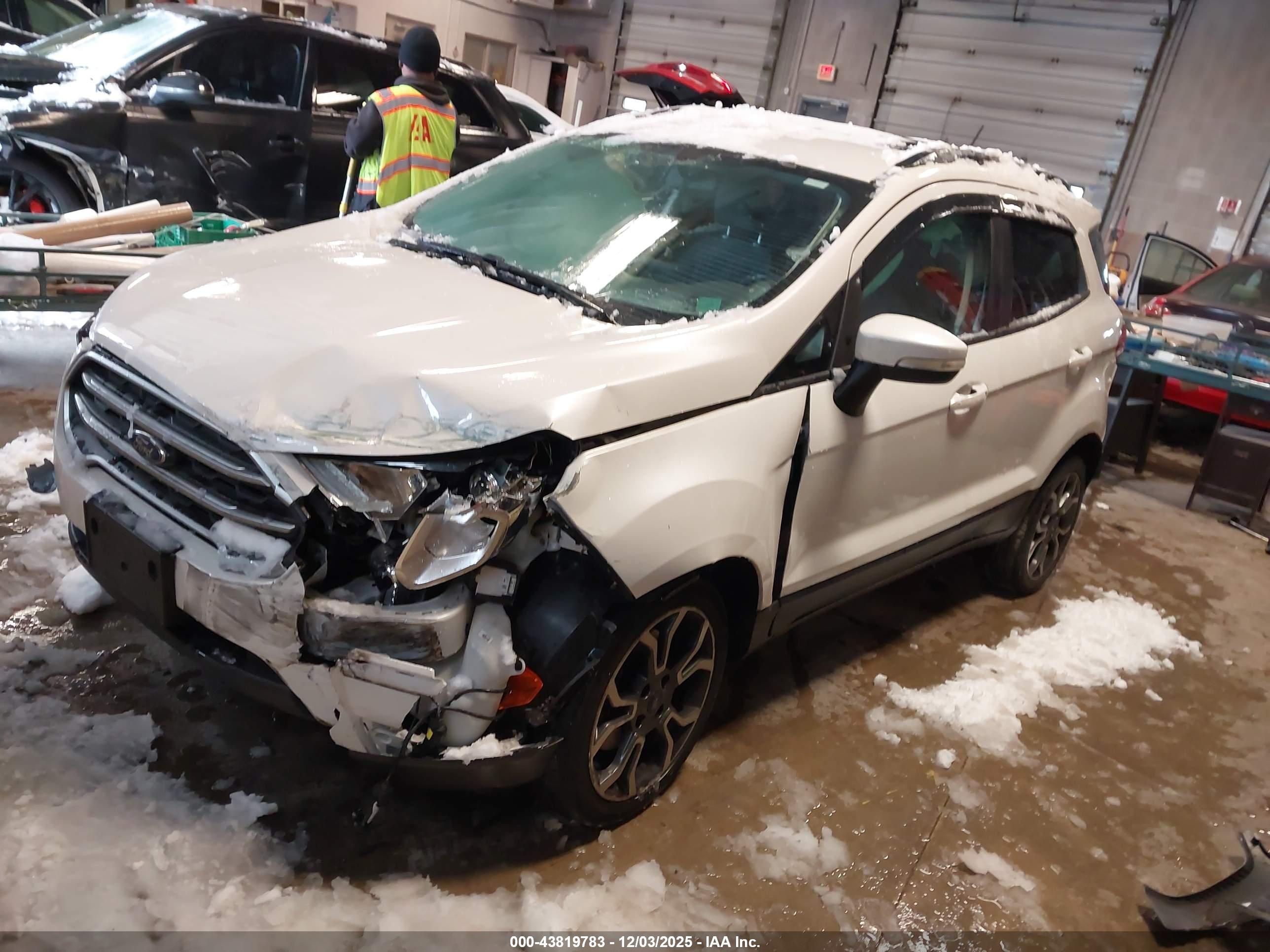 FORD ECOSPORT image 2