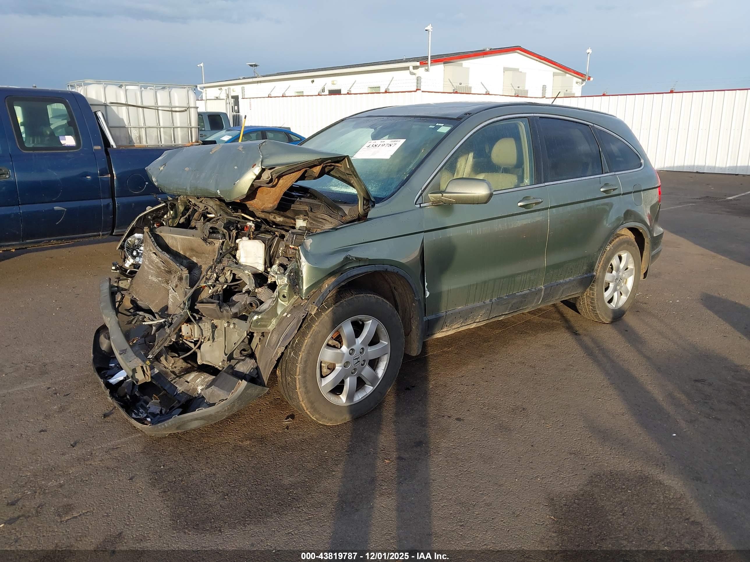 HONDA CR-V image 2