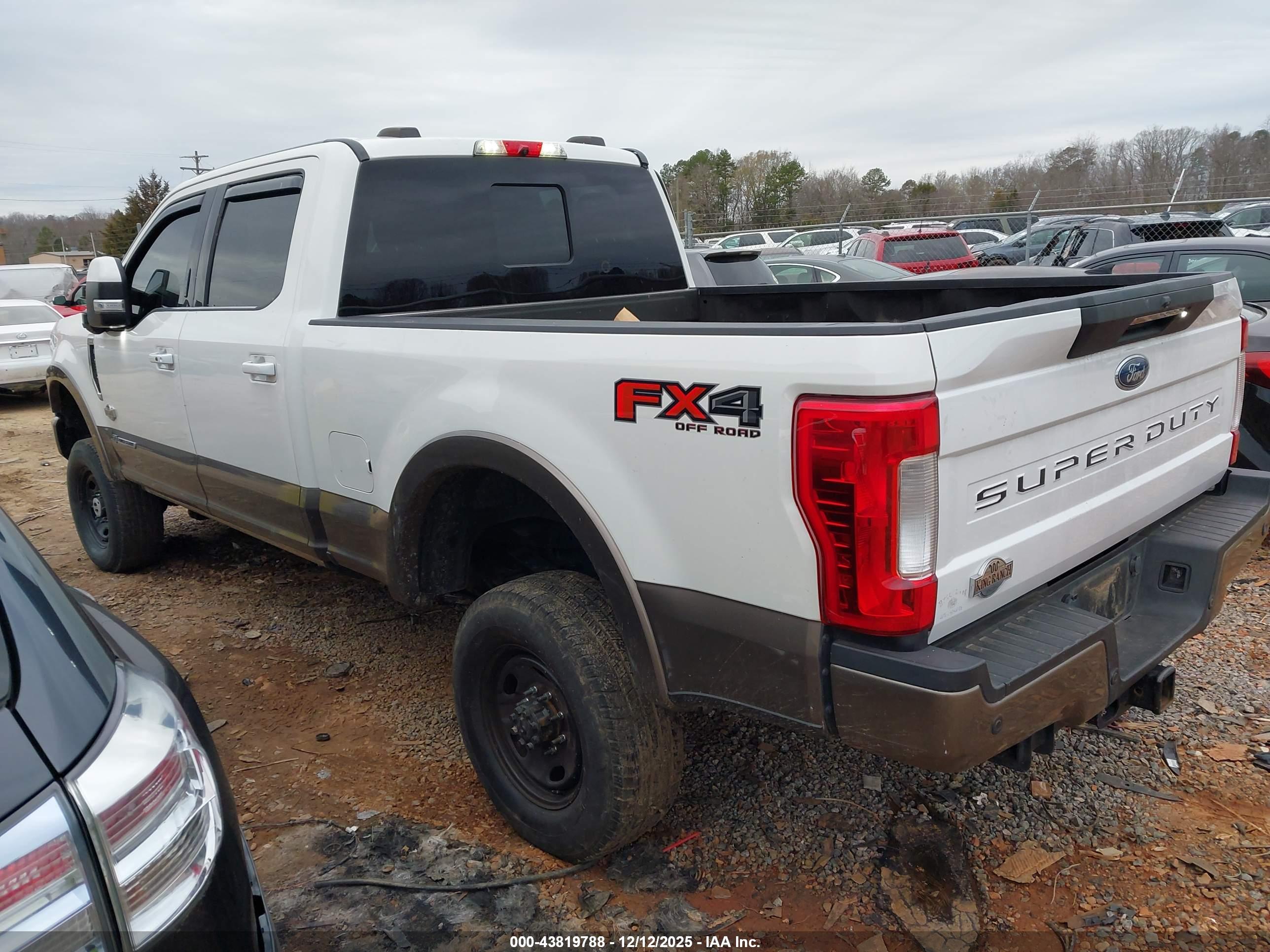 FORD F-250 image 3