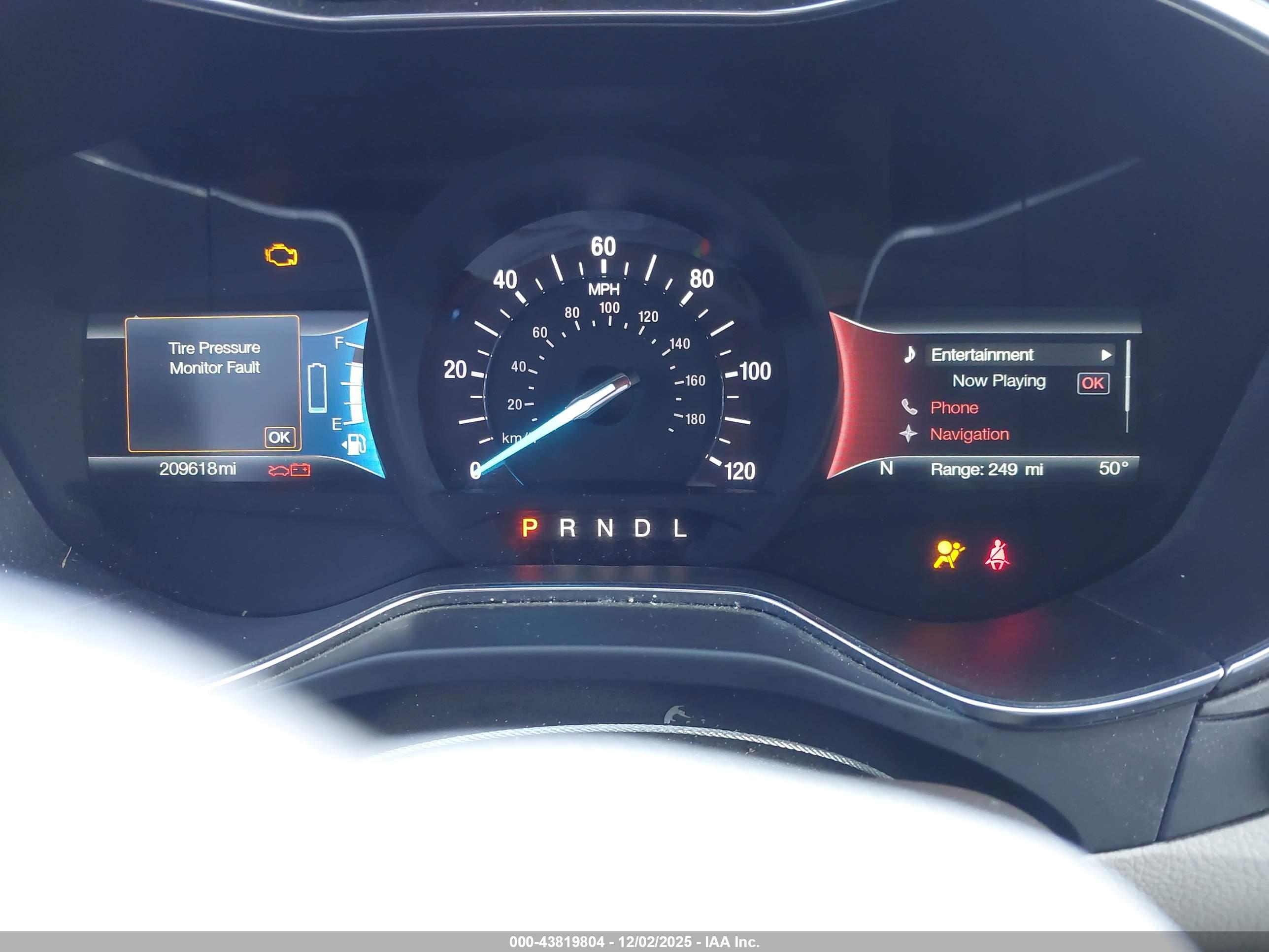 FORD FUSION image 7