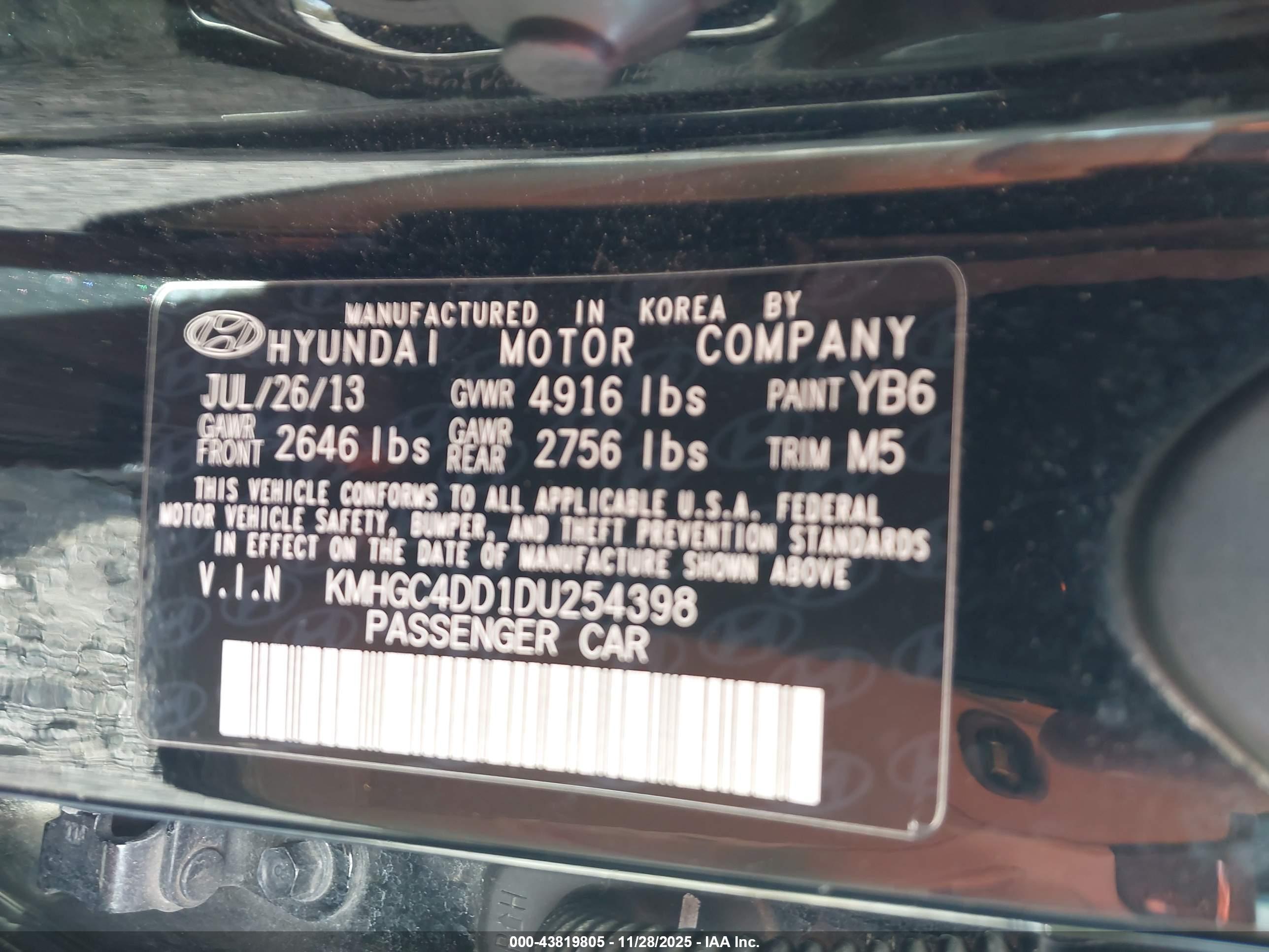 HYUNDAI GENESIS image 9