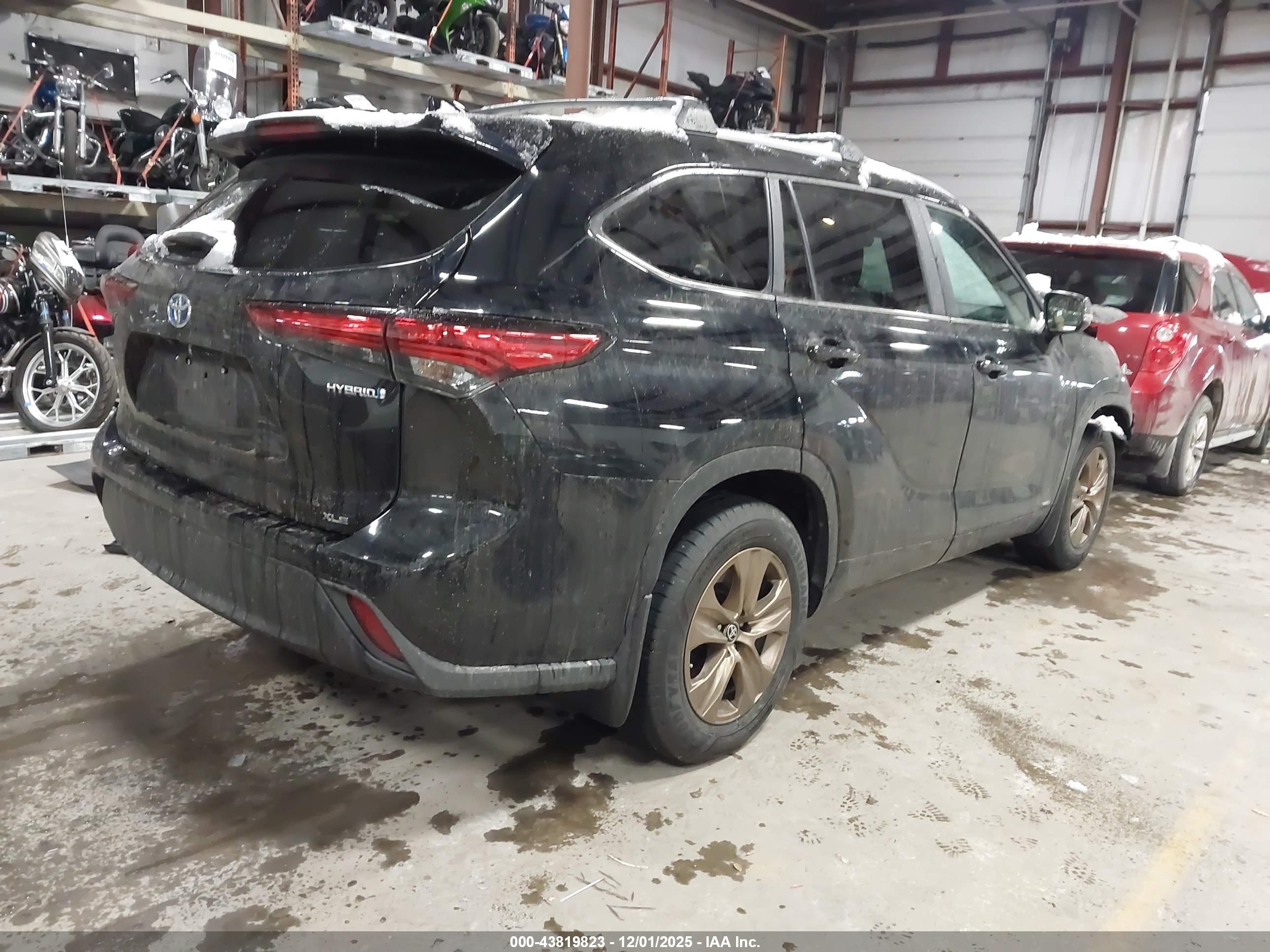 TOYOTA HIGHLANDER image 4