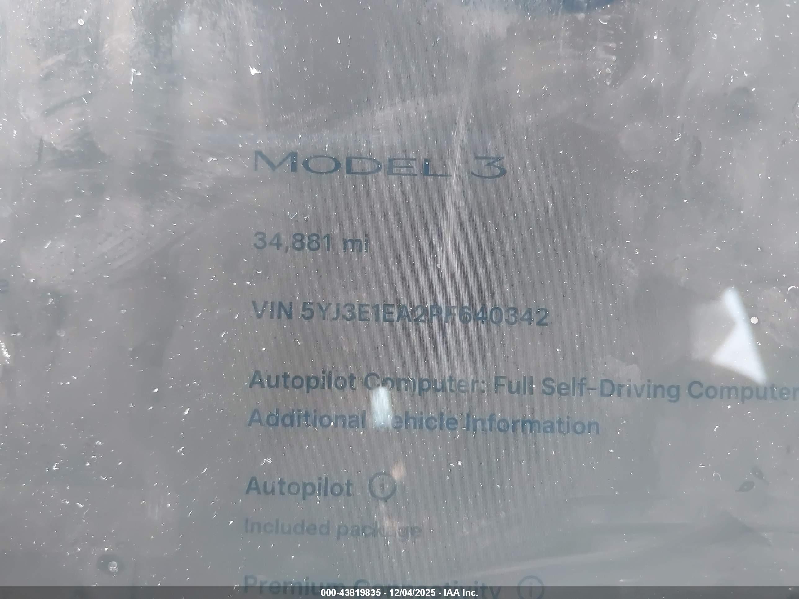 TESLA MODEL image 7