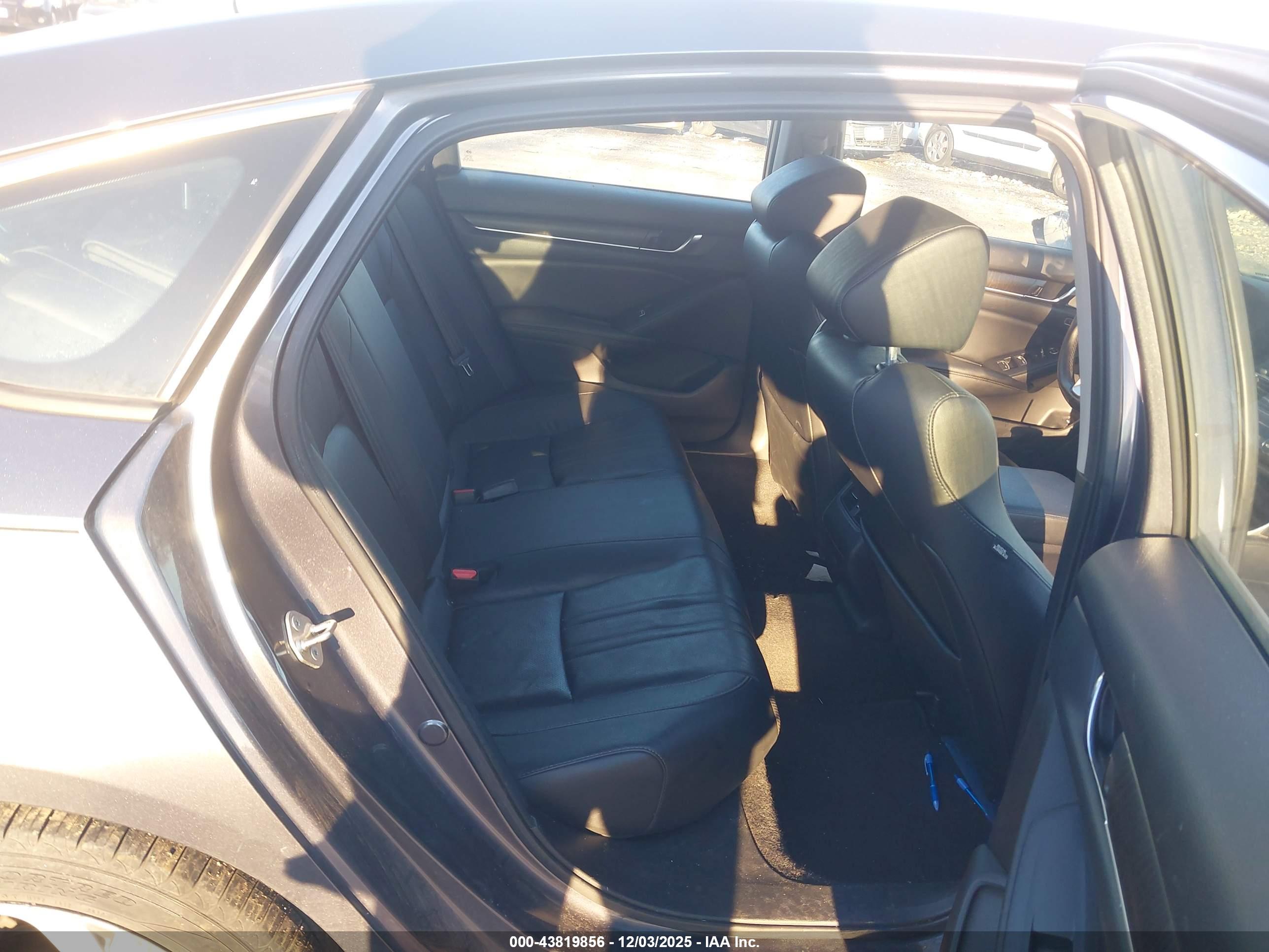 HONDA ACCORD image 8