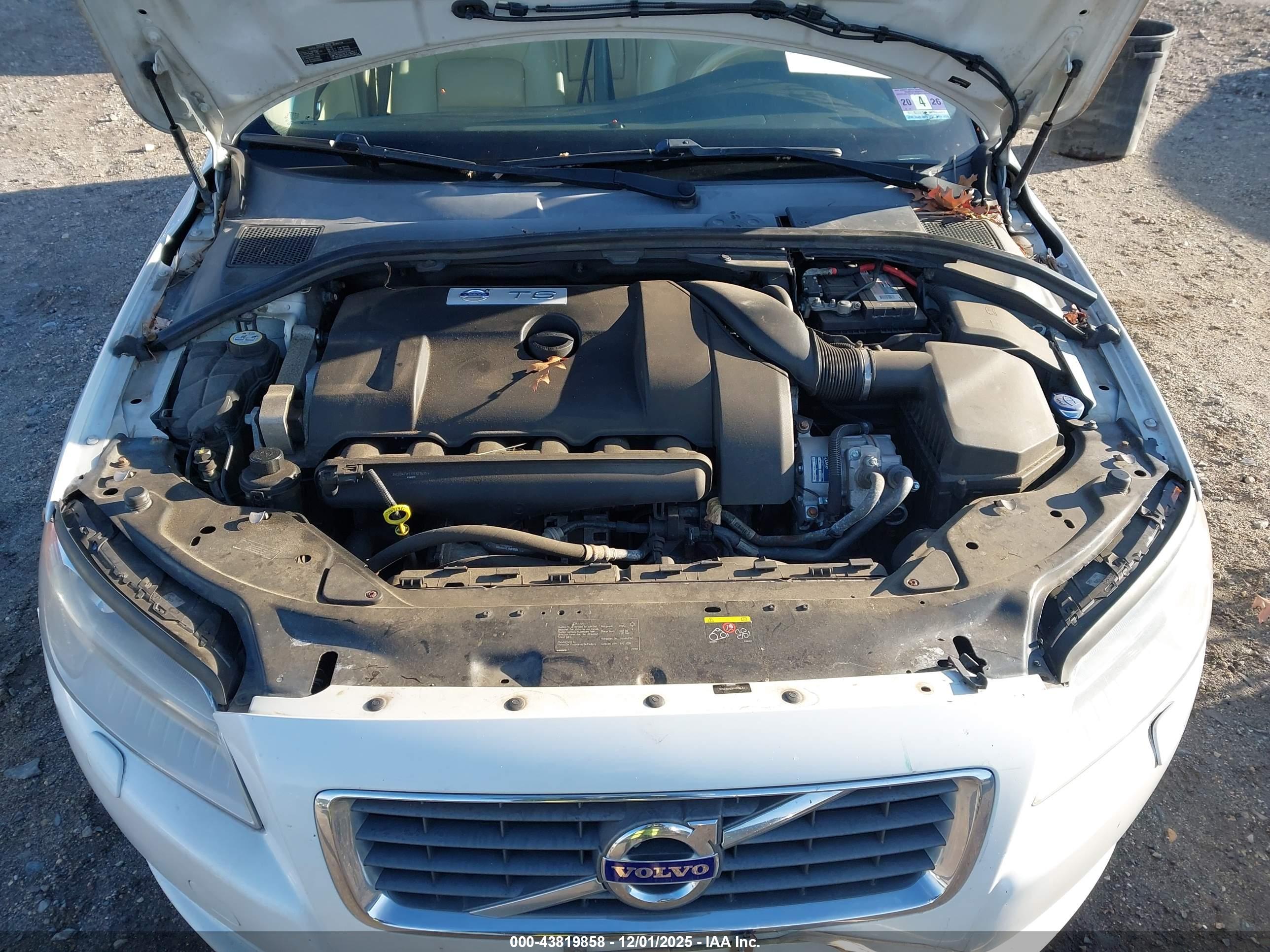 VOLVO S80 image 10