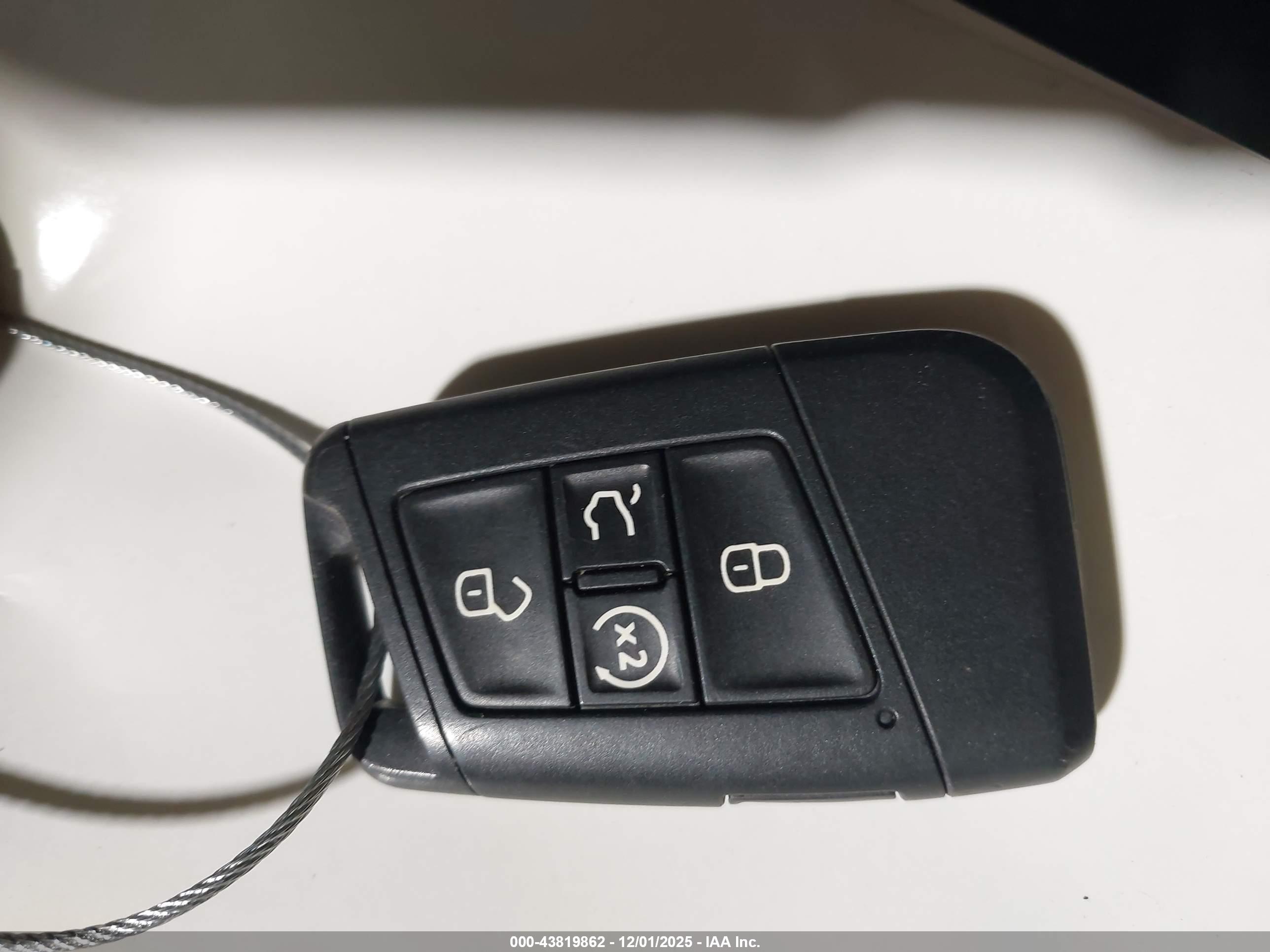 VOLKSWAGEN ATLAS image 11