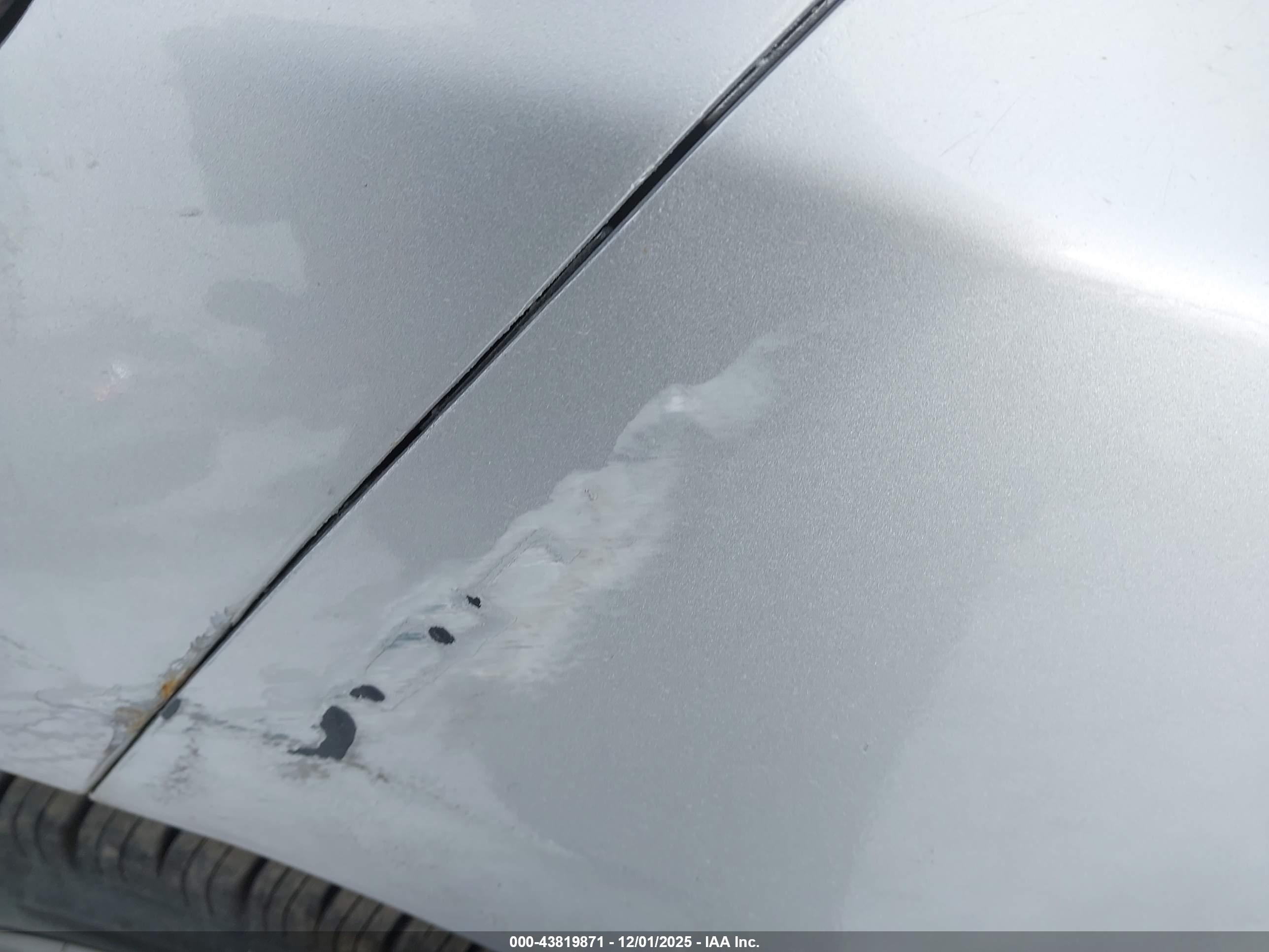 TOYOTA YARIS image 6